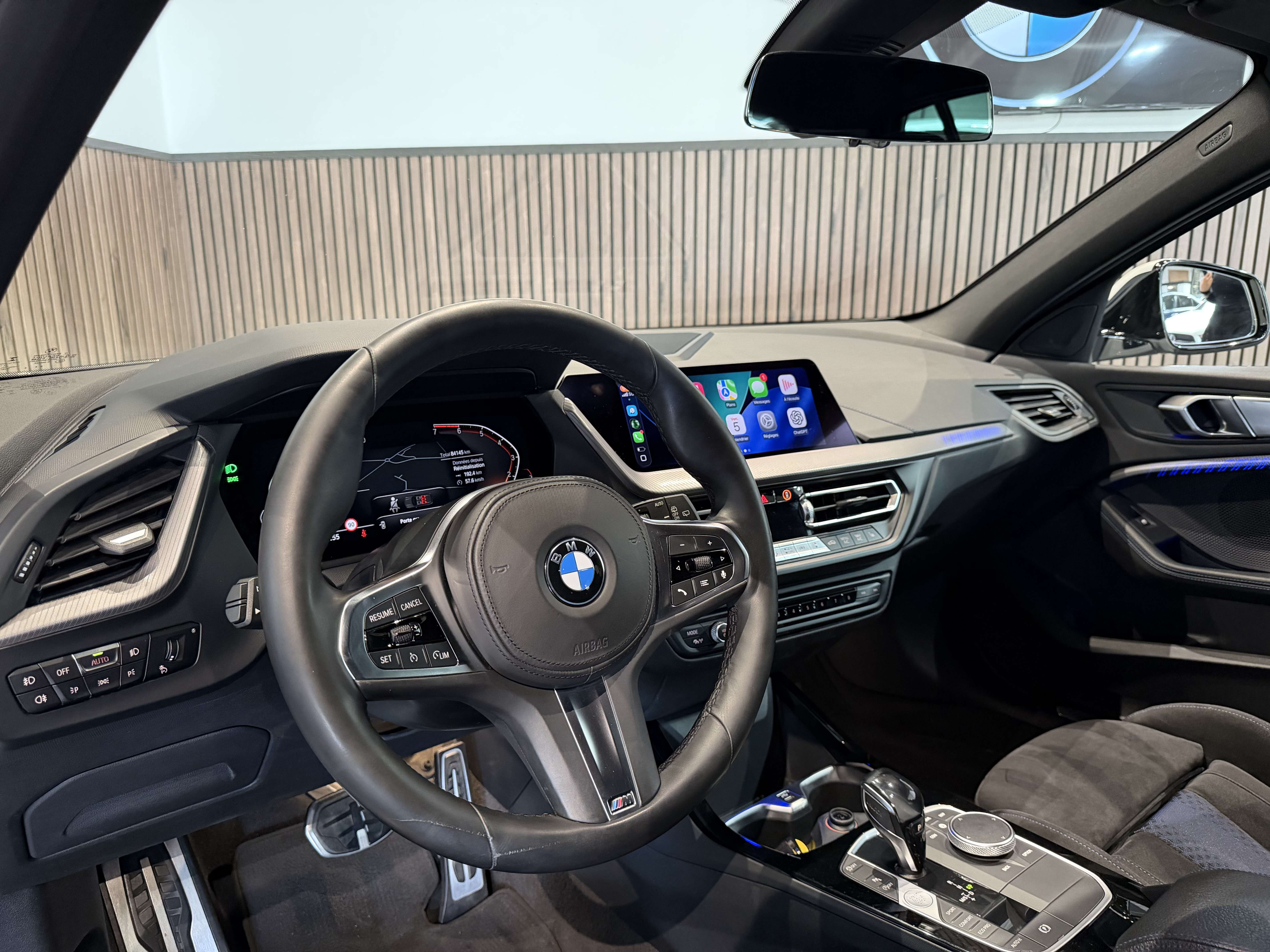BMW 118 iA - PACK M - GARANTIE 12MOIS - 1ERPRO - CARNET FULL