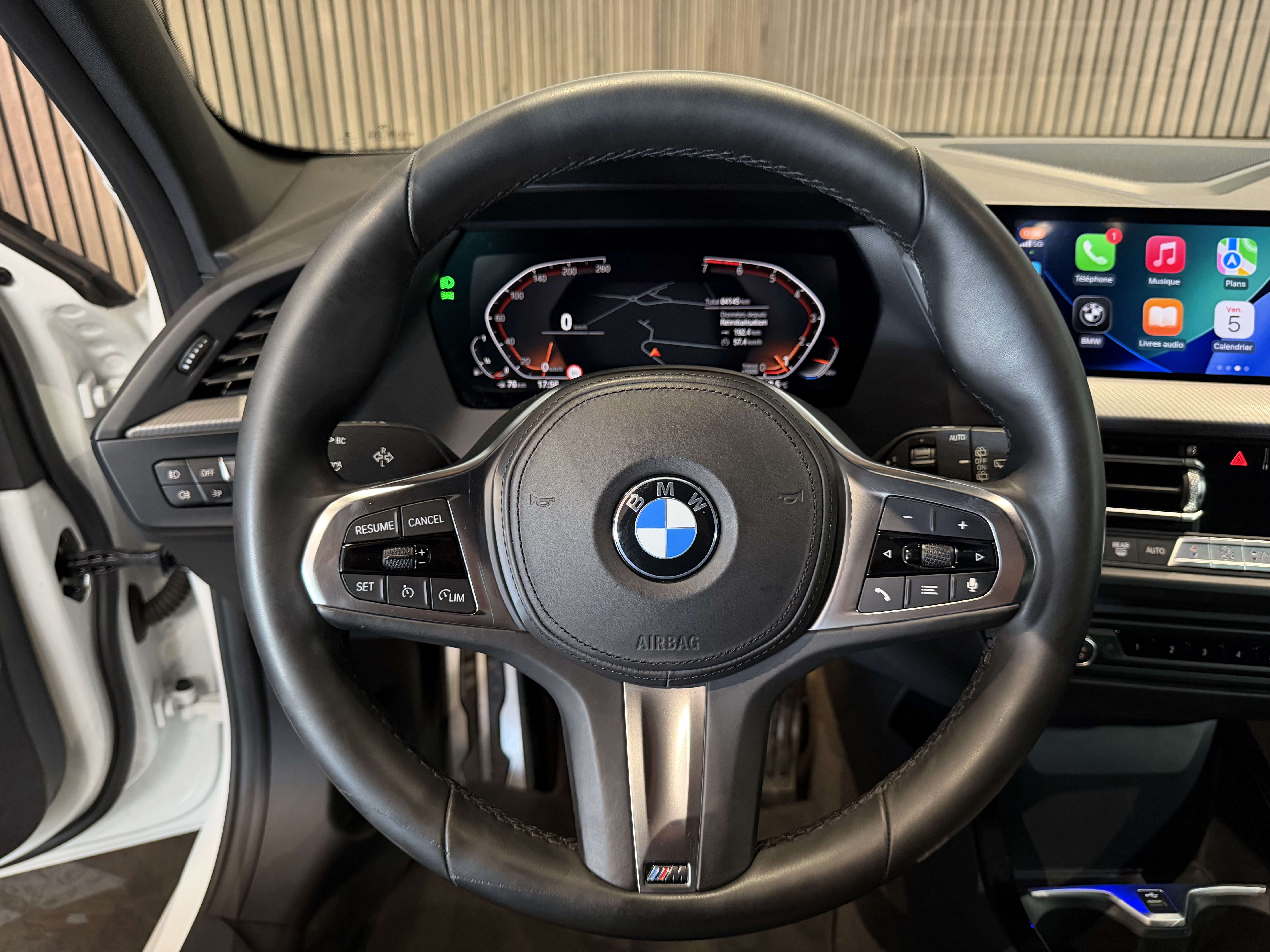 BMW 118 iA - PACK M - GARANTIE 12MOIS - 1ERPRO - CARNET FULL