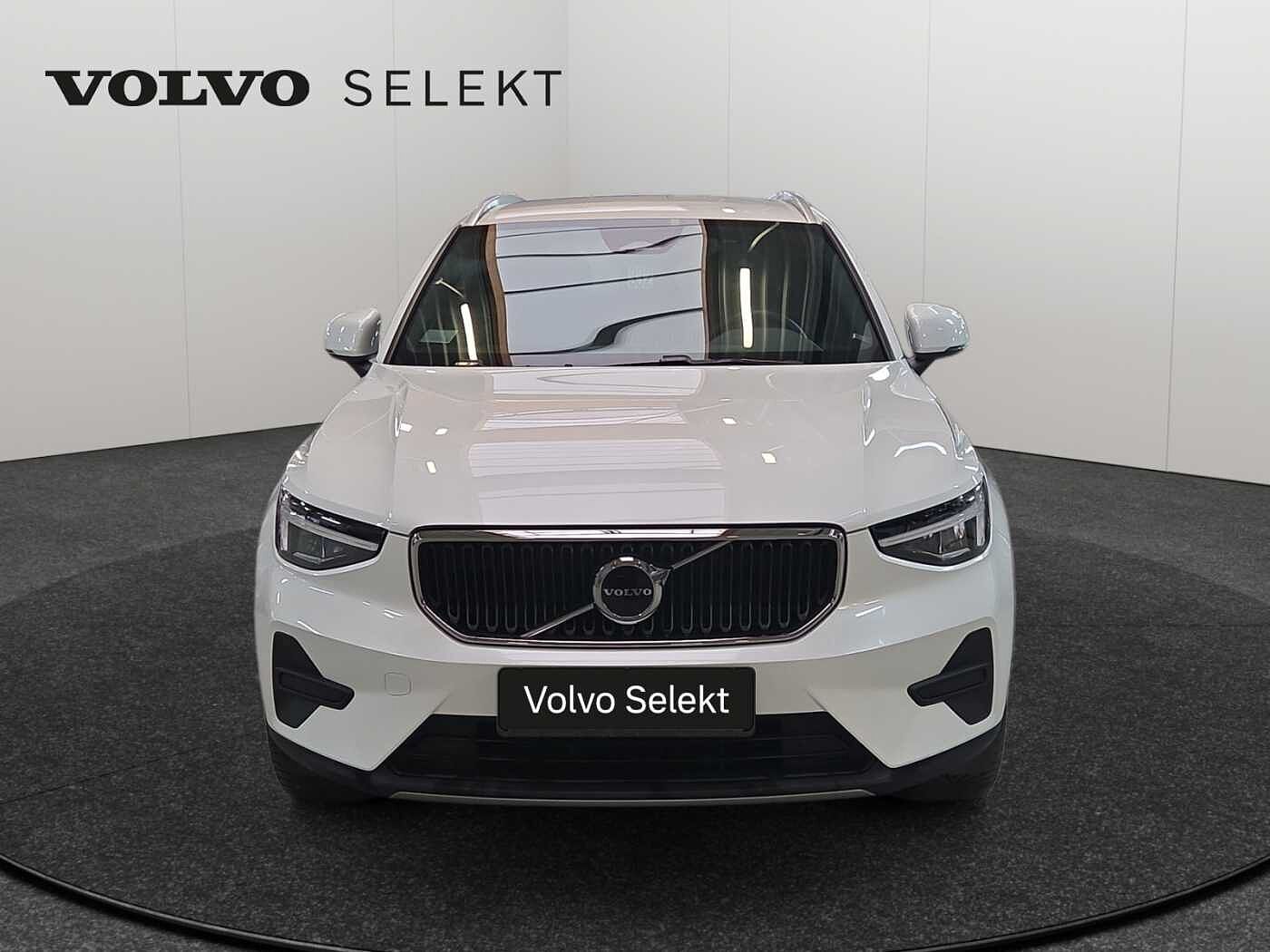 Volvo XC40 XC40 Core, B3 Mild Hybrid, Essence