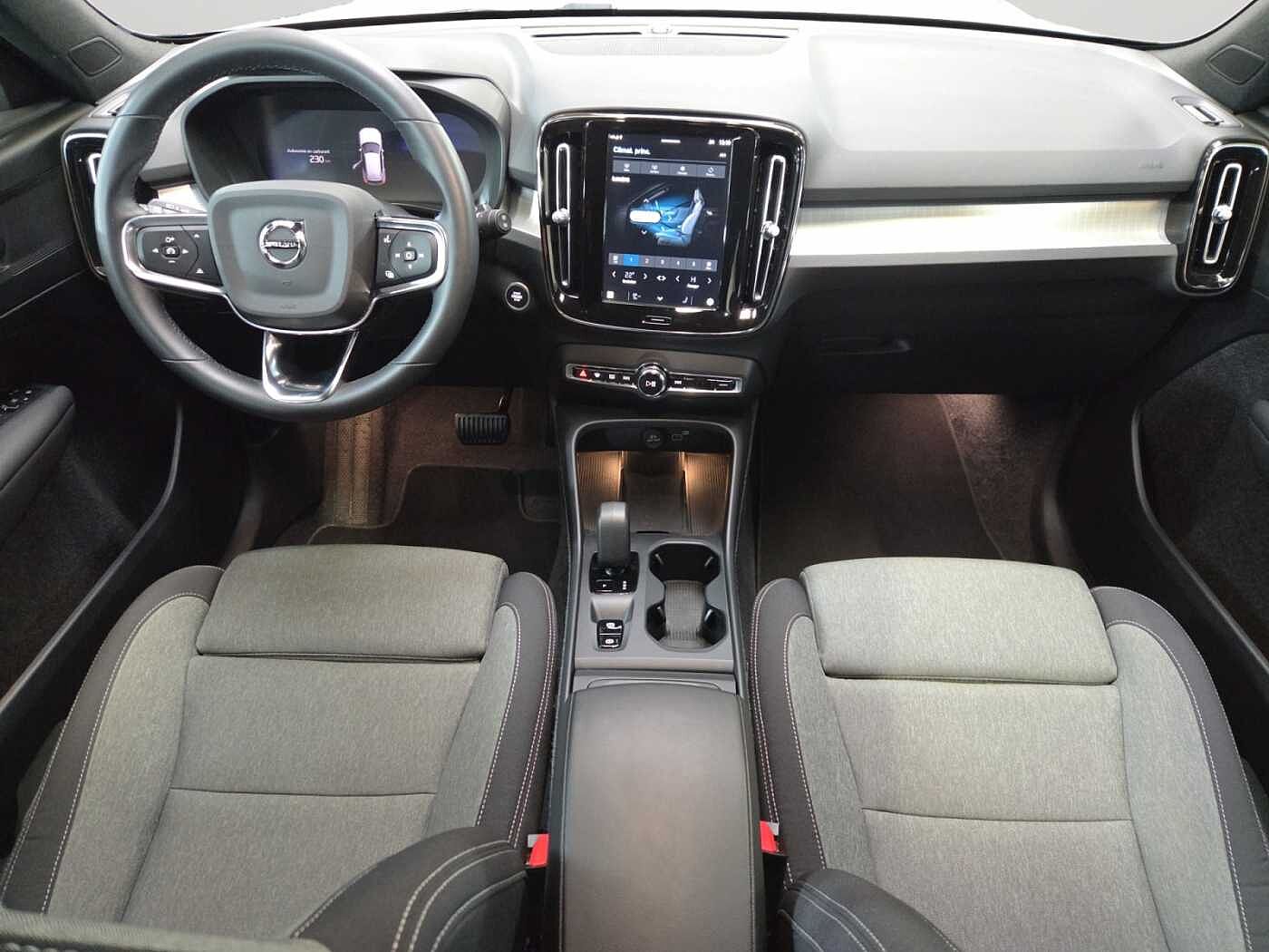 Volvo XC40 XC40 Core, B3 Mild Hybrid, Essence