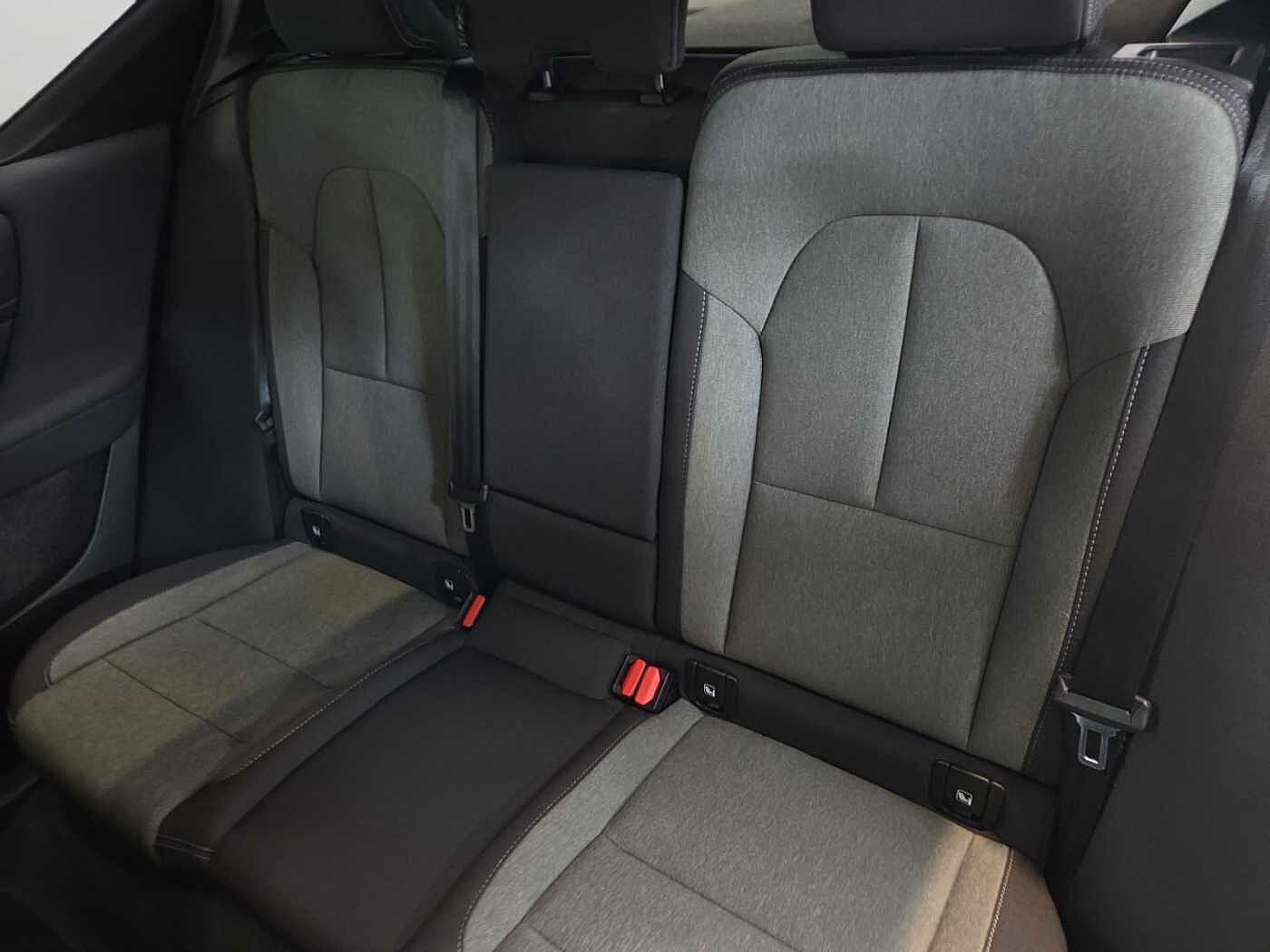 Volvo XC40 XC40 Core, B3 Mild Hybrid, Essence
