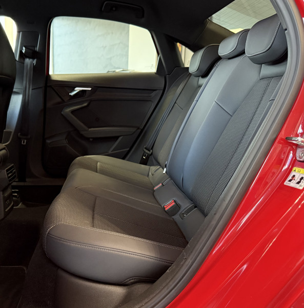 Audi A3 BERLINE 35 TDI 150CH S LINE S TRONIC 7
