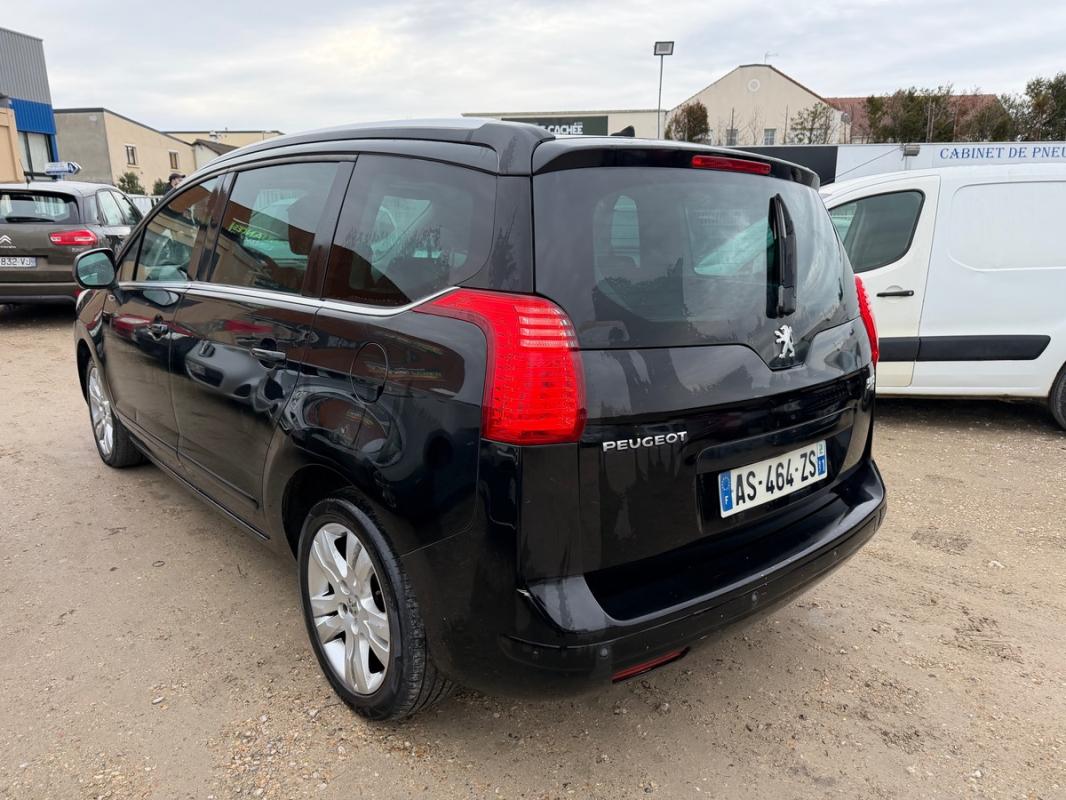 Peugeot 5008 2L HDI 150 CH REVISEE OK BON ETAT GENERAL