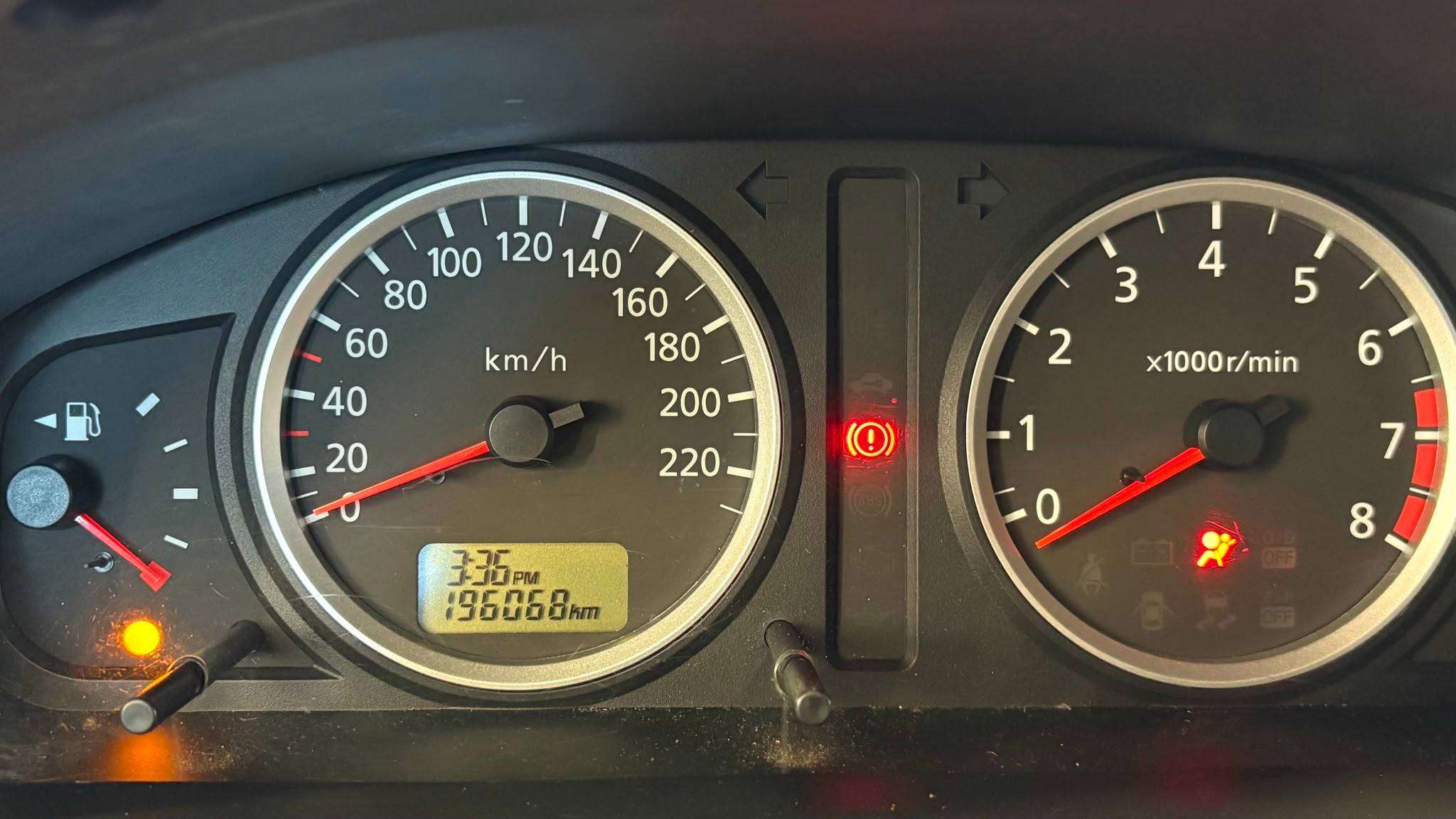 Nissan Almera BENZINE bj2006 MANUEEL 198000KM 5DEURS