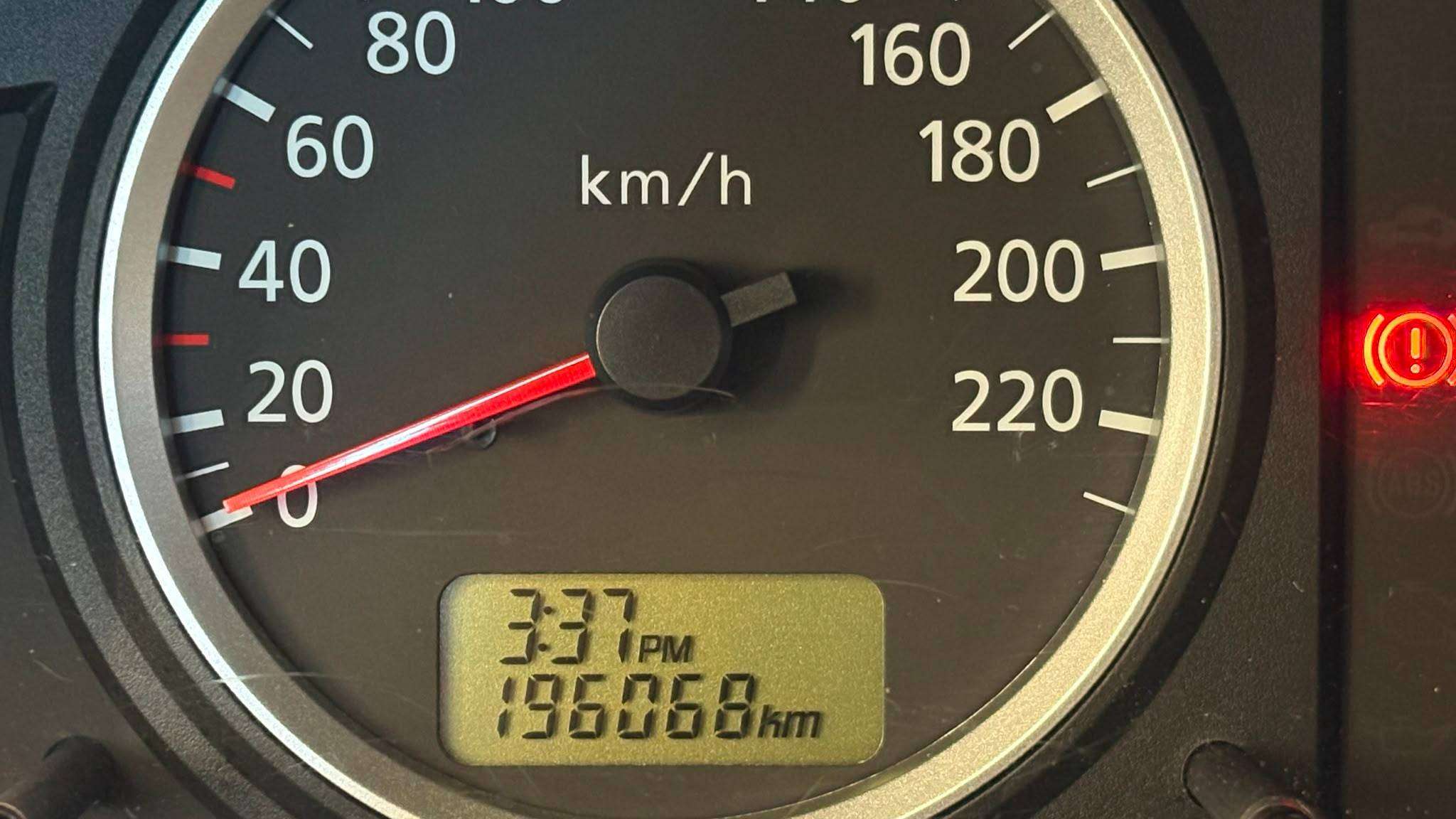 Nissan Almera BENZINE bj2006 MANUEEL 198000KM 5DEURS