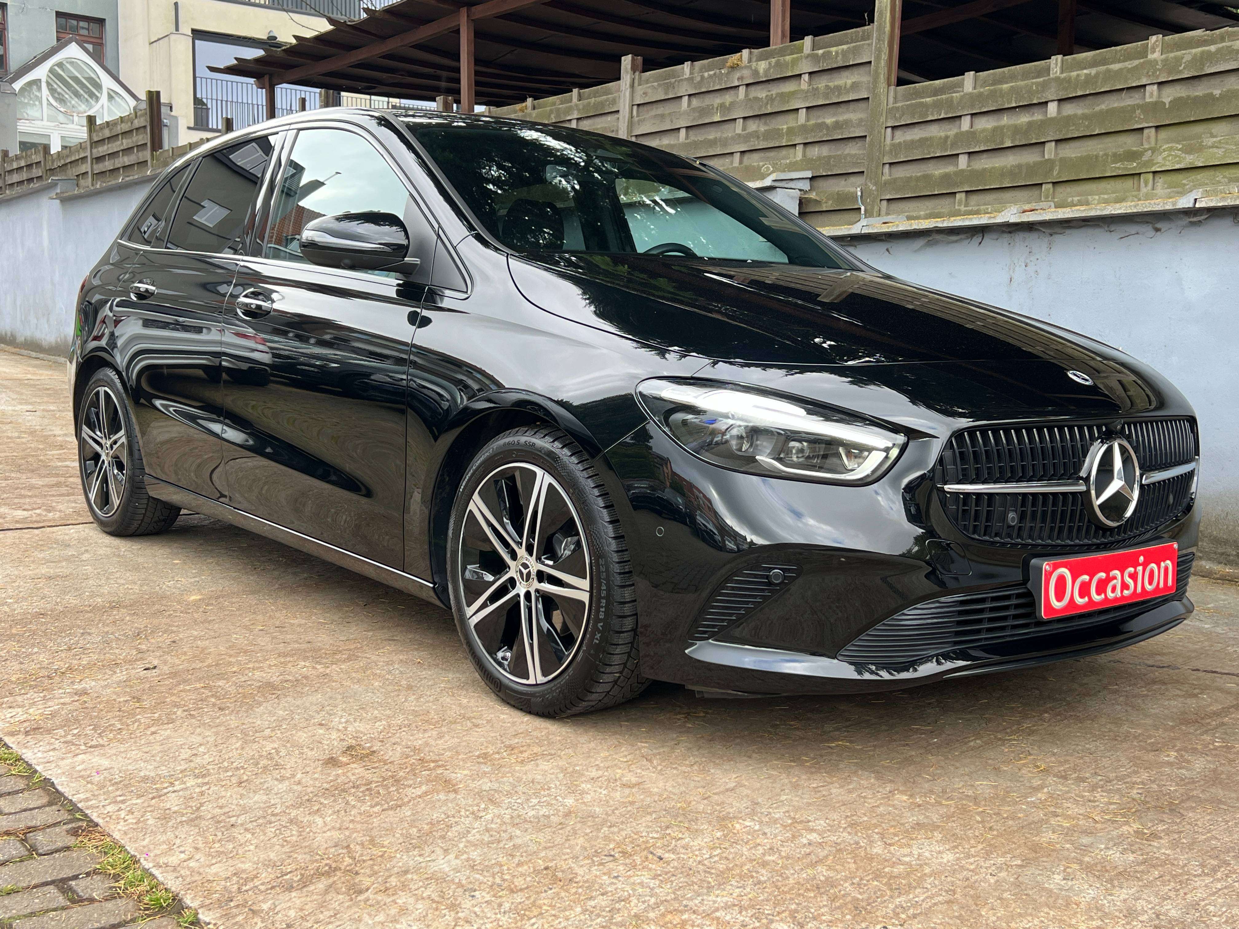 Mercedes-Benz B 200 Sport Line 163cv automatique 8 vit