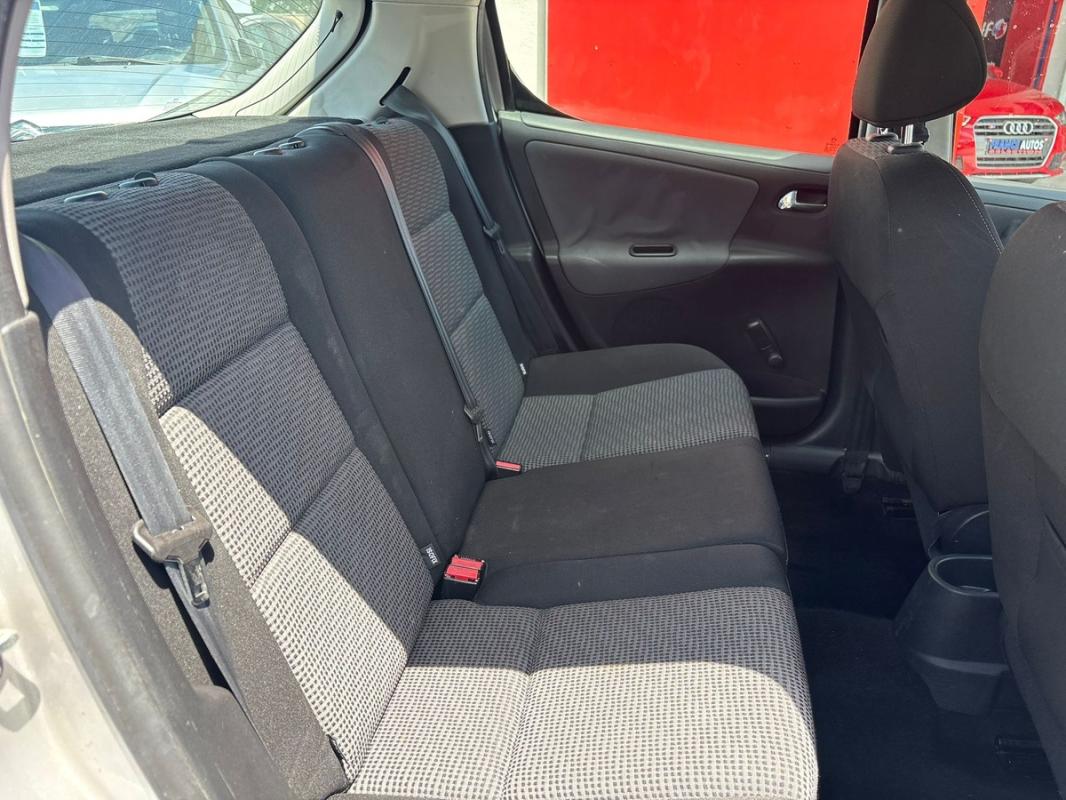 Peugeot 207 1.6 120 CH ESSENCE BOITE AUTOMATIQUE – ENTIÈREMENT RÉVISÉE ET GARANTIE 12 MOIS EN EUROPE