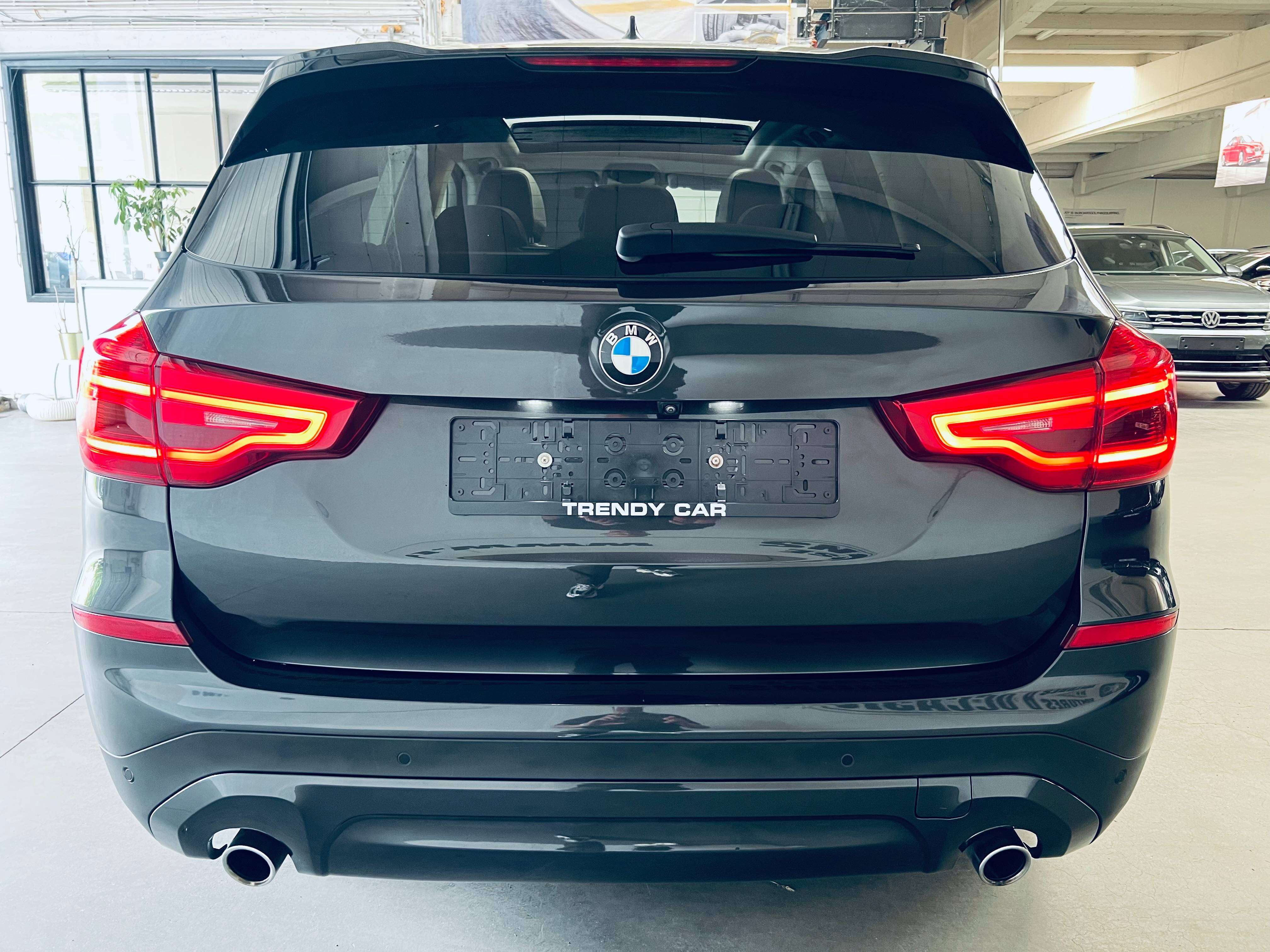 BMW X3 2.0 dA sDrive18+NAVI+PANO+CAMERA+CARNET+CARPASS