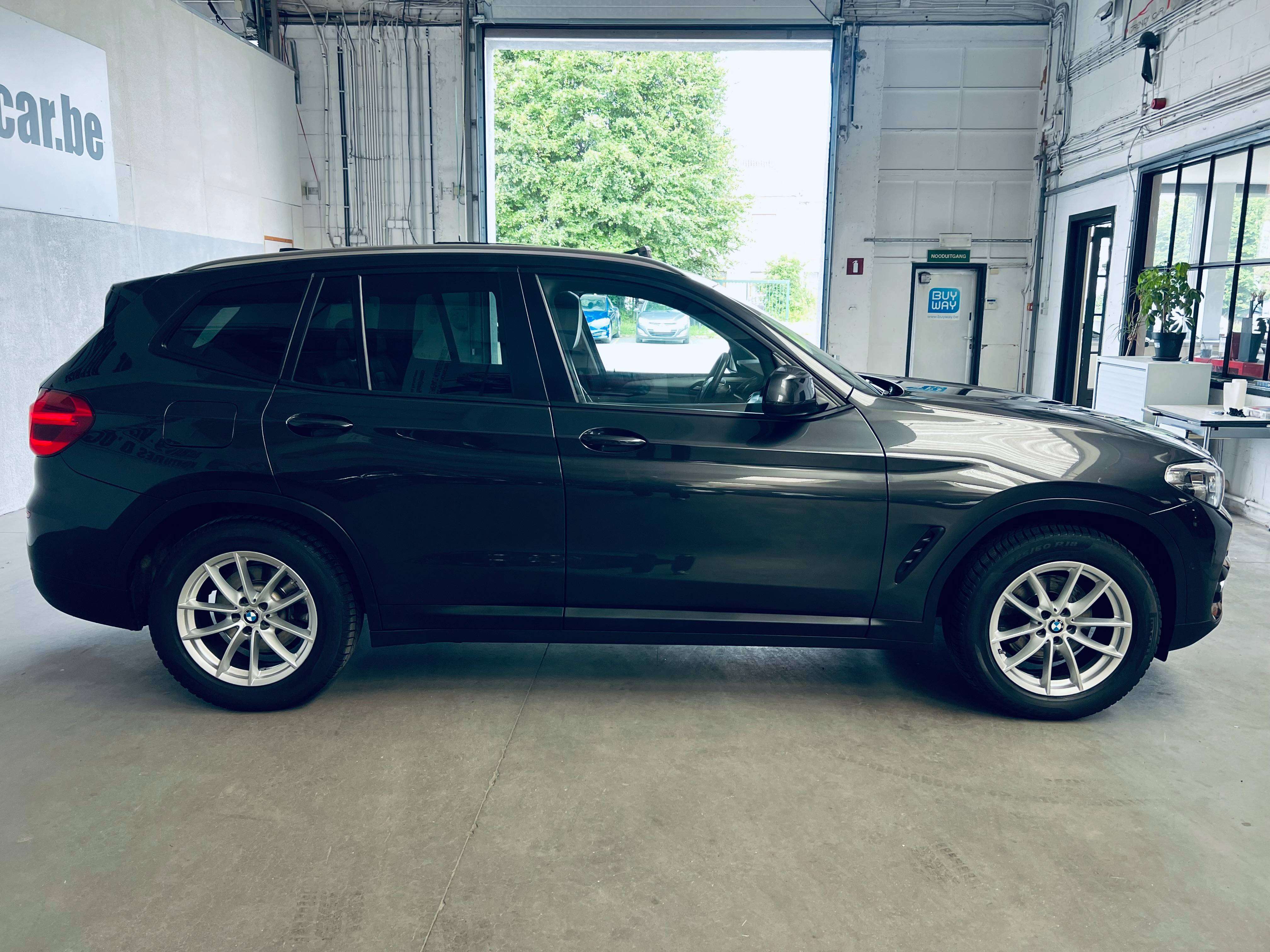 BMW X3 2.0 dA sDrive18+NAVI+PANO+CAMERA+CARNET+CARPASS