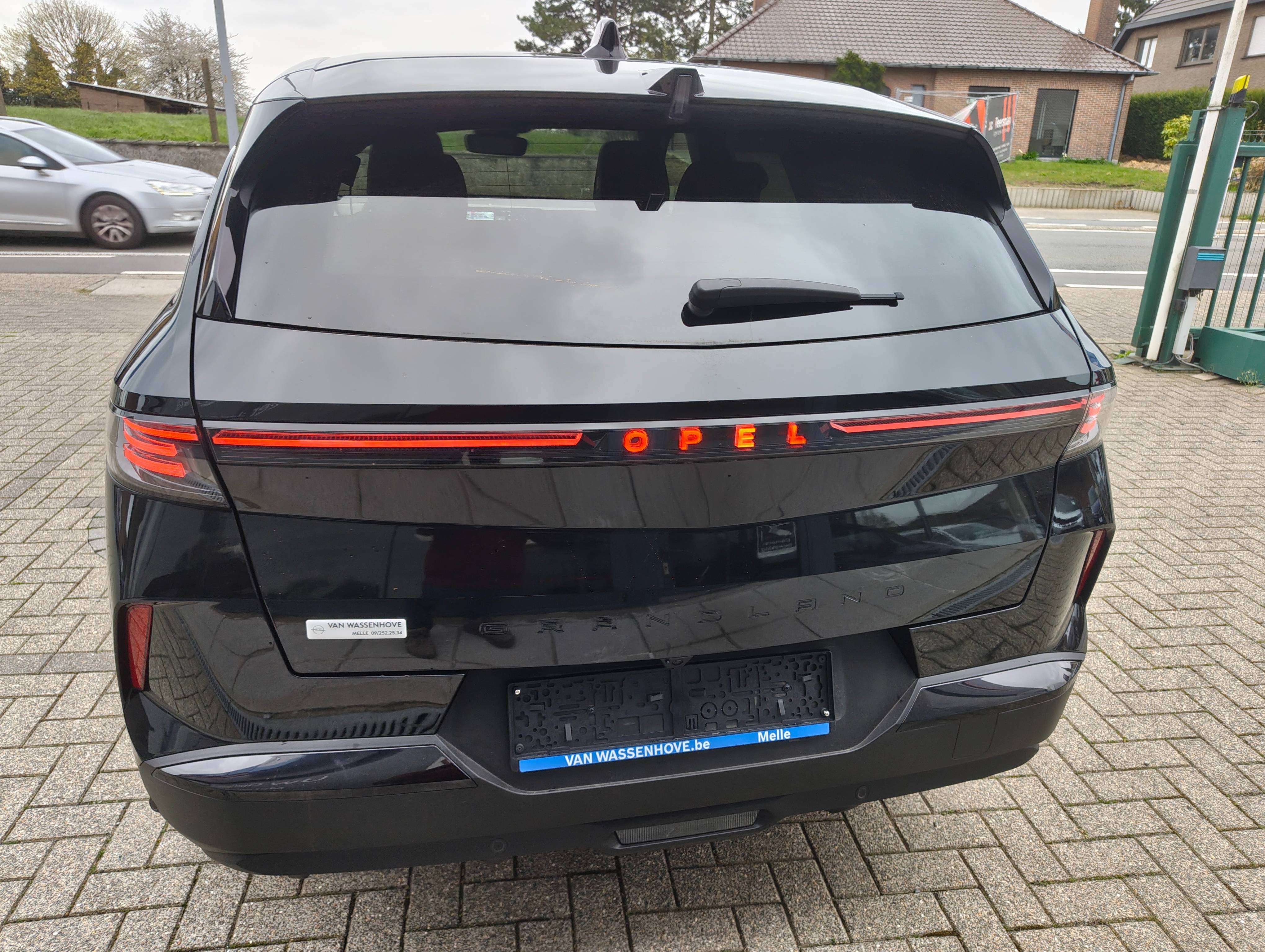 Opel Grandland New Grandland 1.2 Hybride (B+electr) 100kw directiewagen PROMO !!
