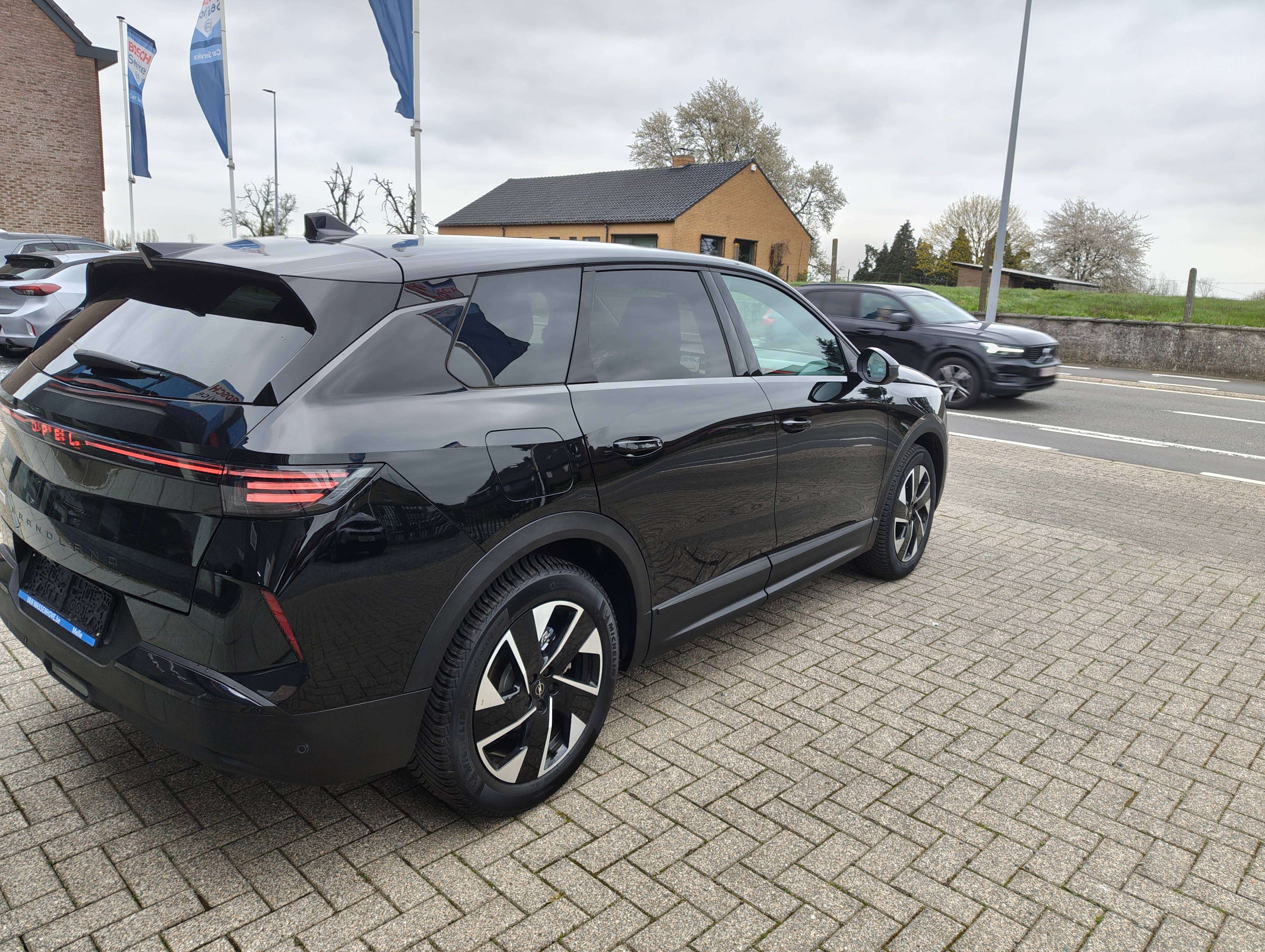 Opel Grandland New Grandland 1.2 Hybride (B+electr) 100kw directiewagen PROMO !!