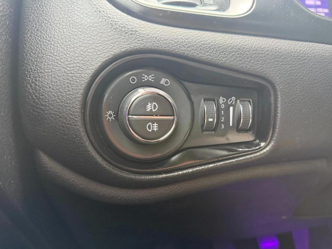 Jeep Renegade 1.6 MULTIJET 120 LIMITED 2WD START-STOP ENTRETIEN A JOUR-CARPLAY-CAMERA DE RECUL
