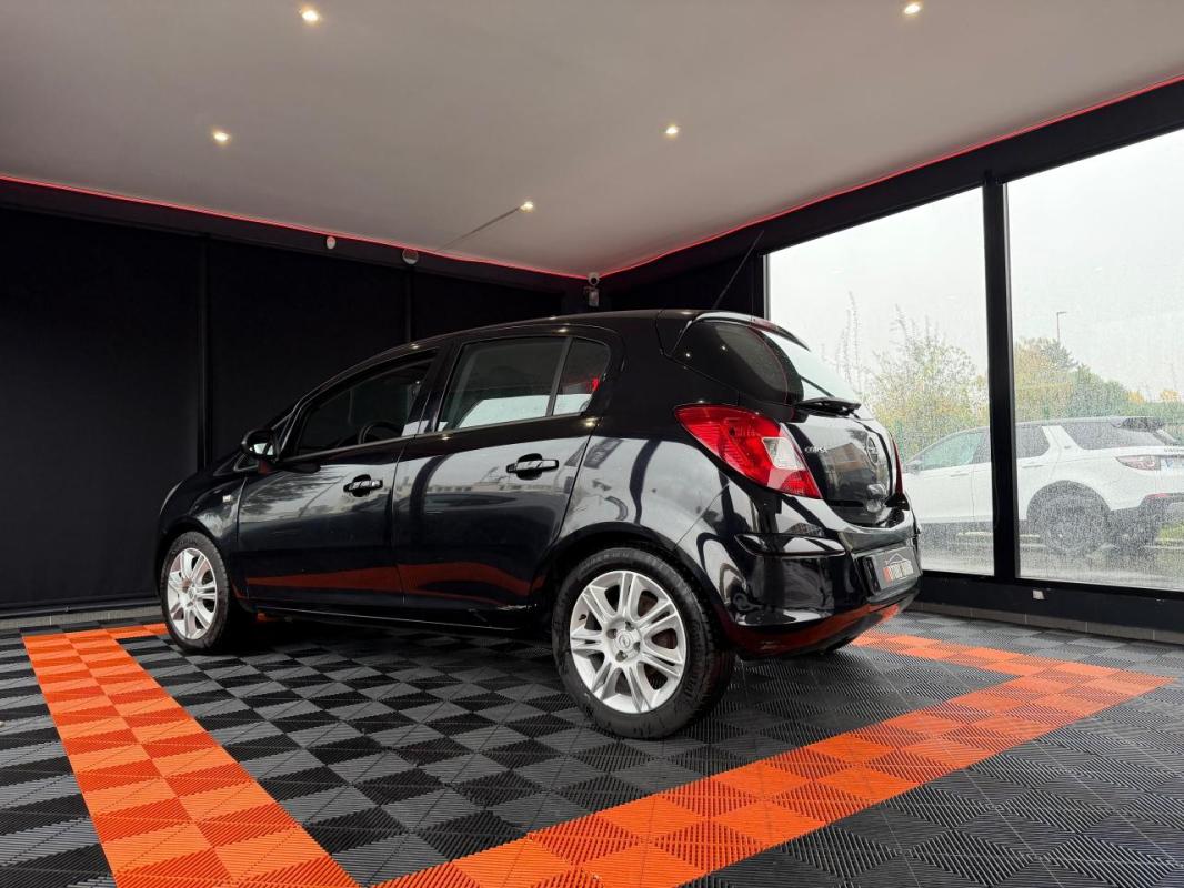 Opel Corsa 1.2i Twinport - BV Easytronic D BERLINE Enjoy PHASE 1