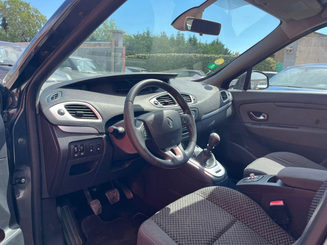 Renault Scenic PHASE 2 1.6L DCI 131 CHV 7 PLACES - ENTIÈREMENT RÉVISÉE & GARANTIE