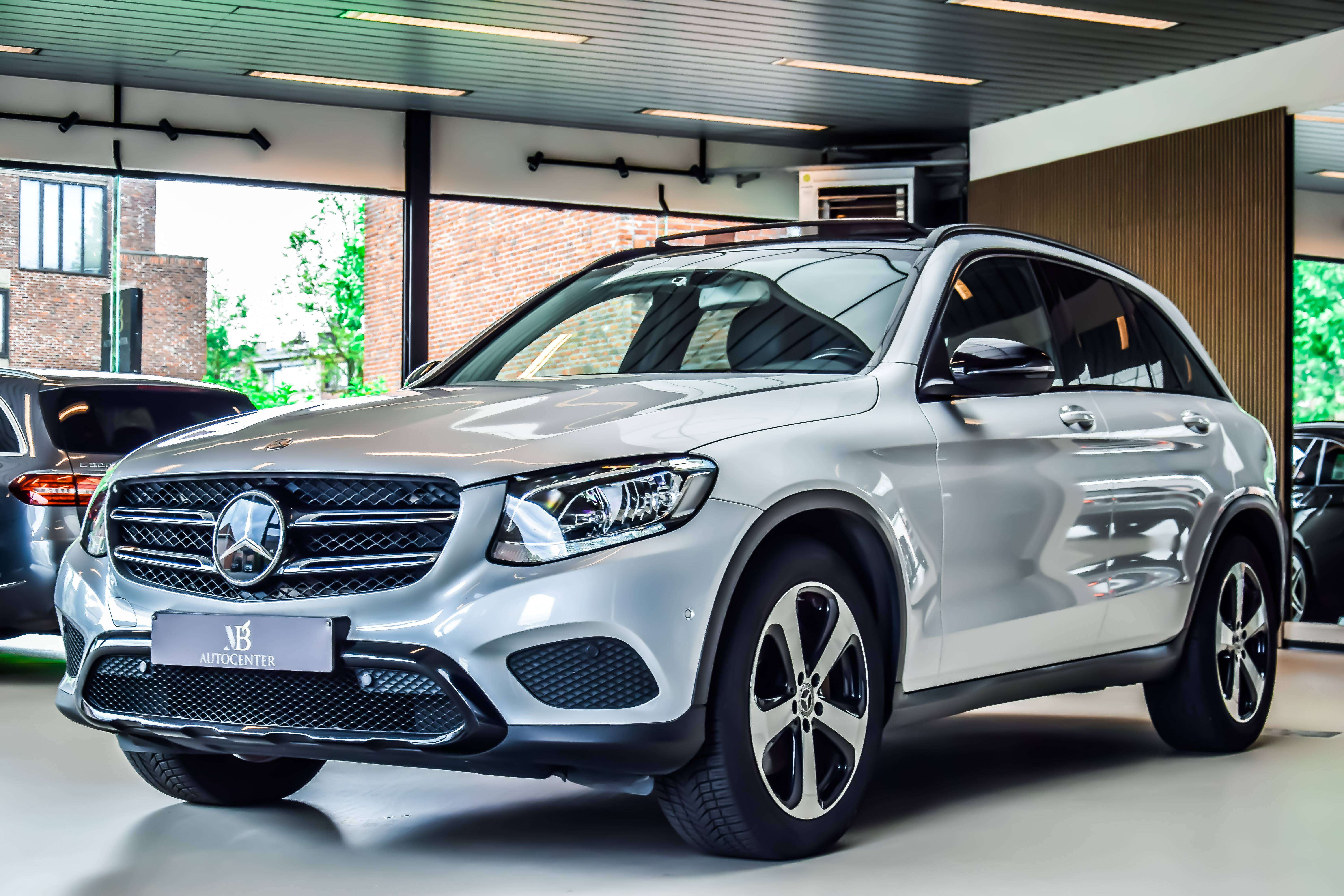 Mercedes-Benz GLC 220 d 4-Matic Exclusive 04/2017 - Pano!