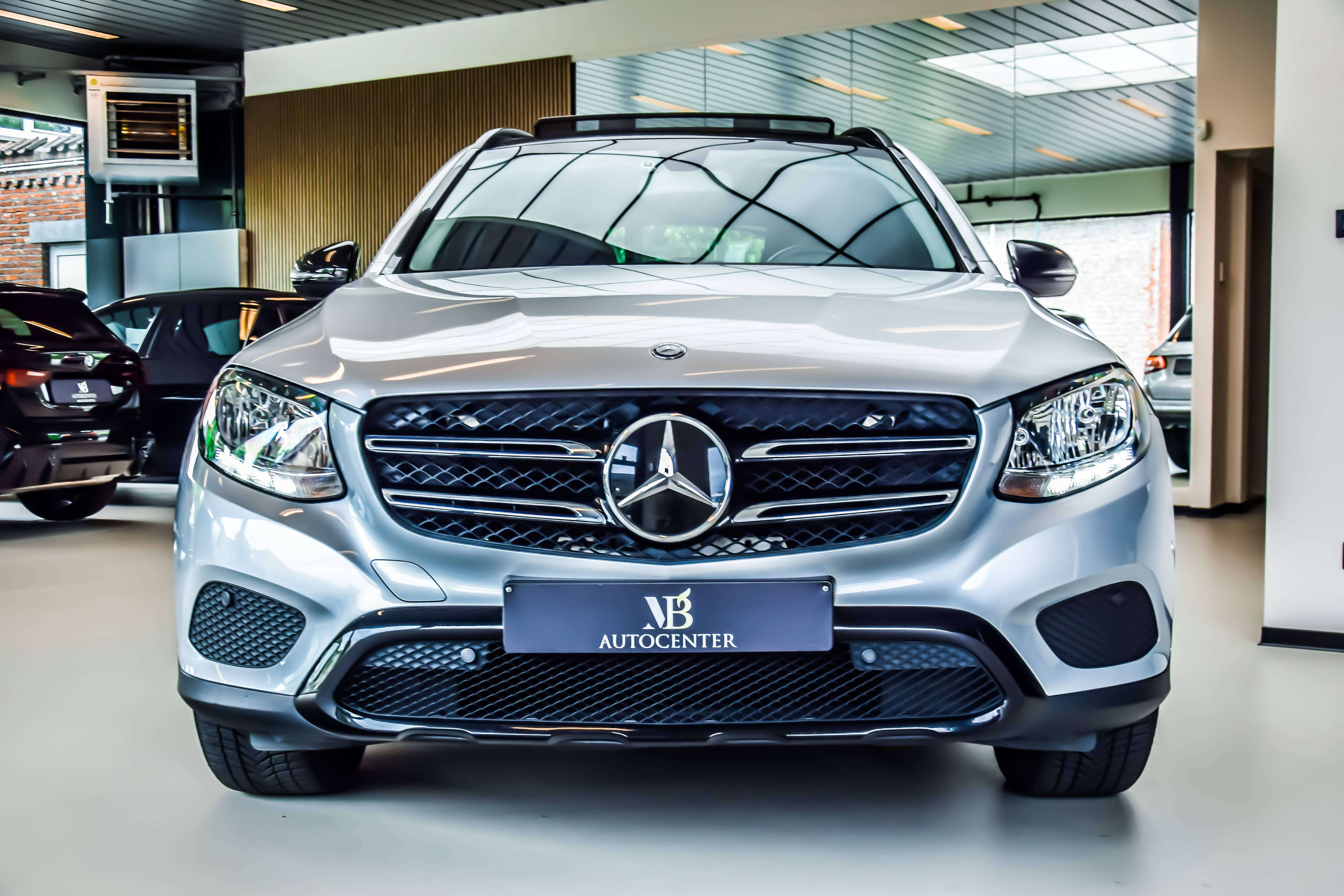 Mercedes-Benz GLC 220 d 4-Matic Exclusive 04/2017 - Pano!