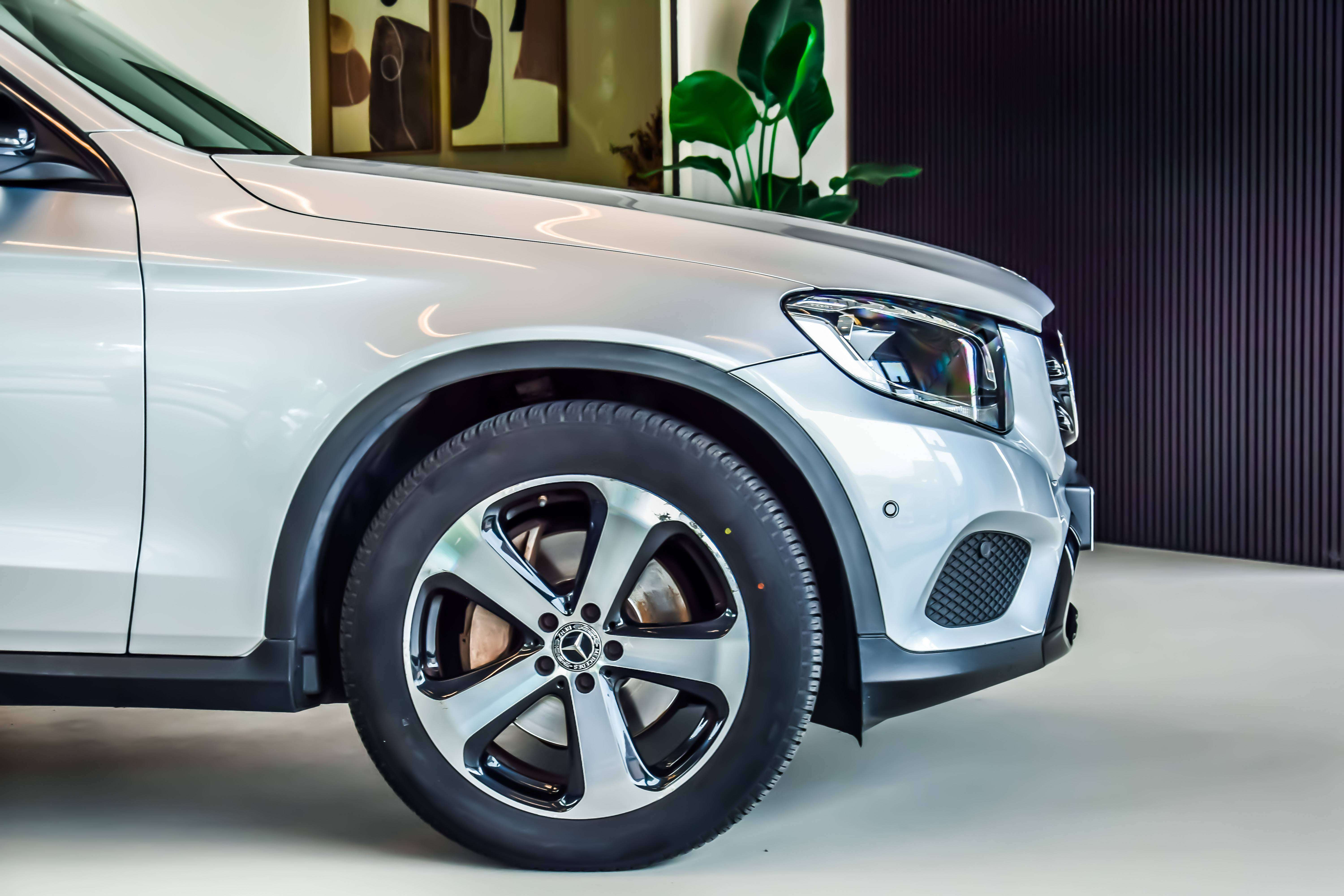 Mercedes-Benz GLC 220 d 4-Matic Exclusive 04/2017 - Pano!
