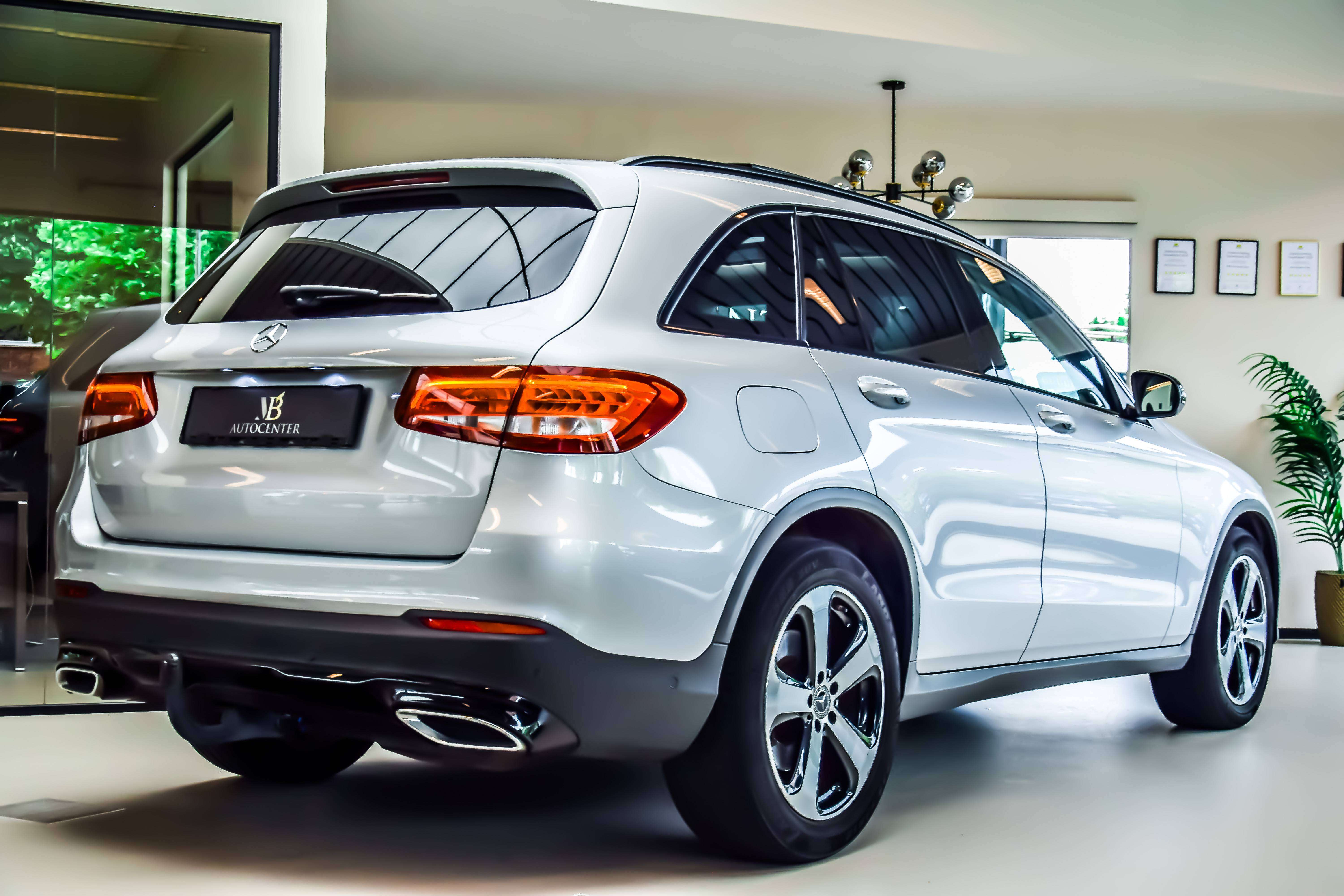 Mercedes-Benz GLC 220 d 4-Matic Exclusive 04/2017 - Pano!