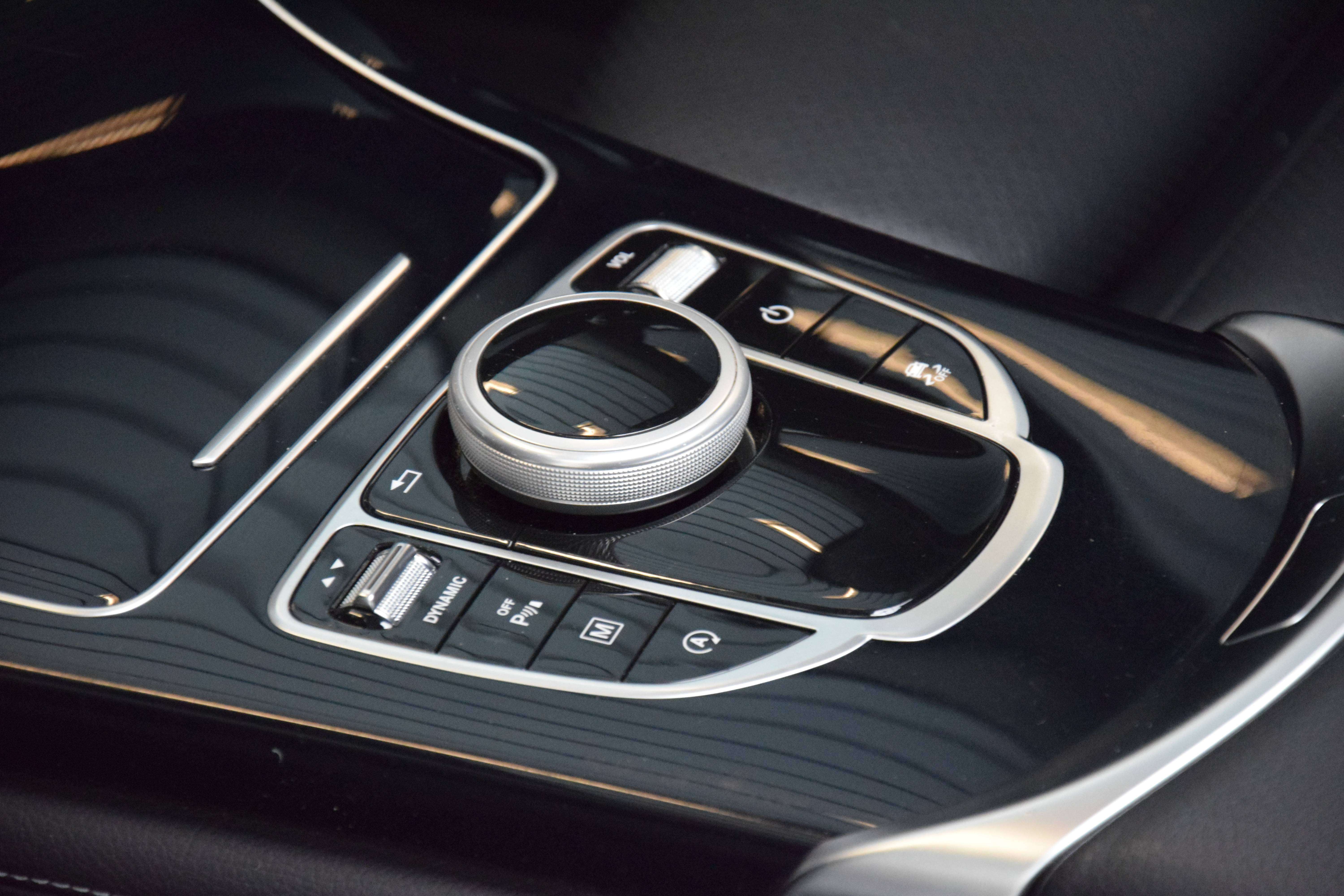 Mercedes-Benz GLC 220 d 4-Matic Exclusive 04/2017 - Pano!