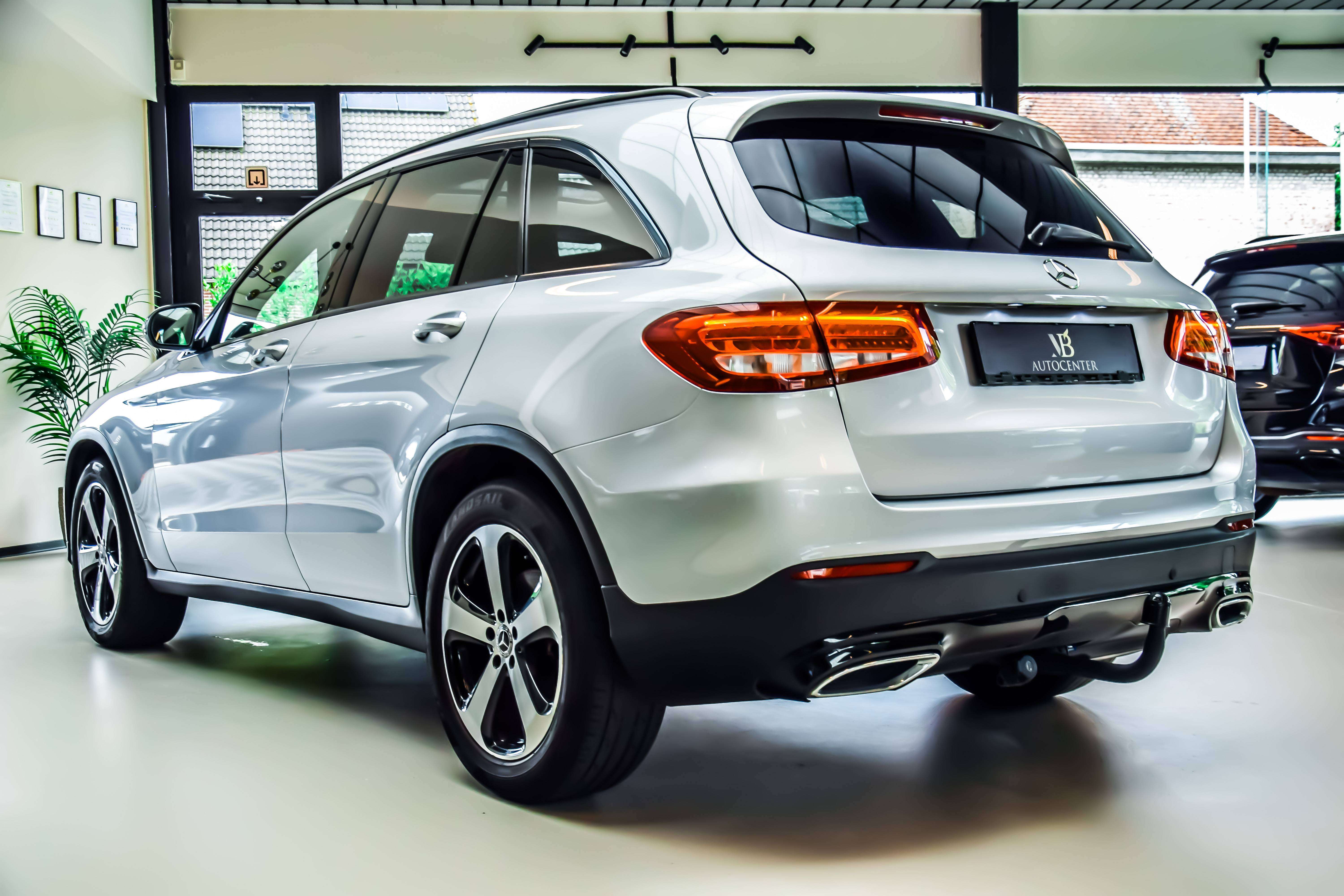 Mercedes-Benz GLC 220 d 4-Matic Exclusive 04/2017 - Pano!