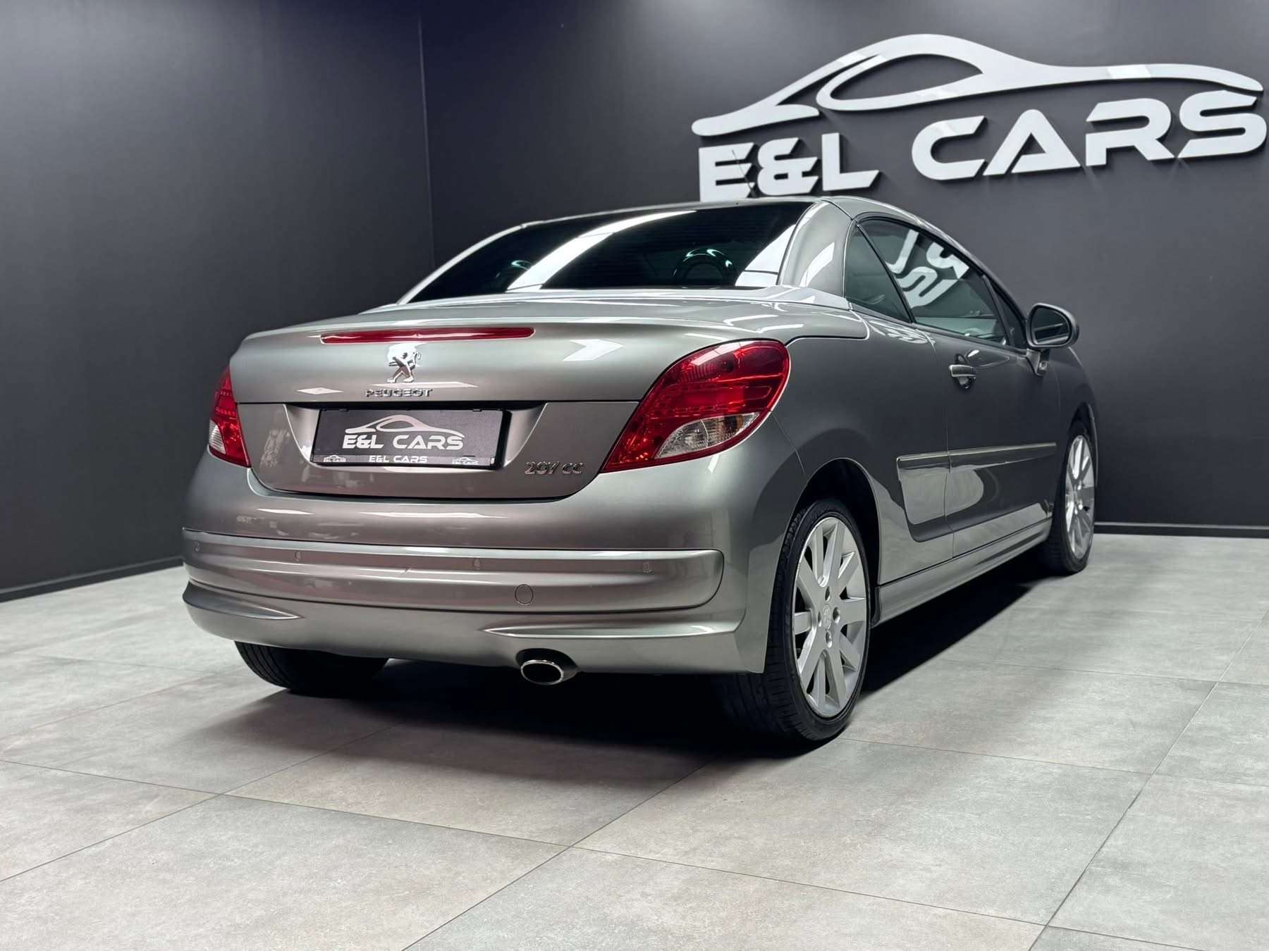 Peugeot 207 207 CC 1.6 HDi **12 mois de garantie**