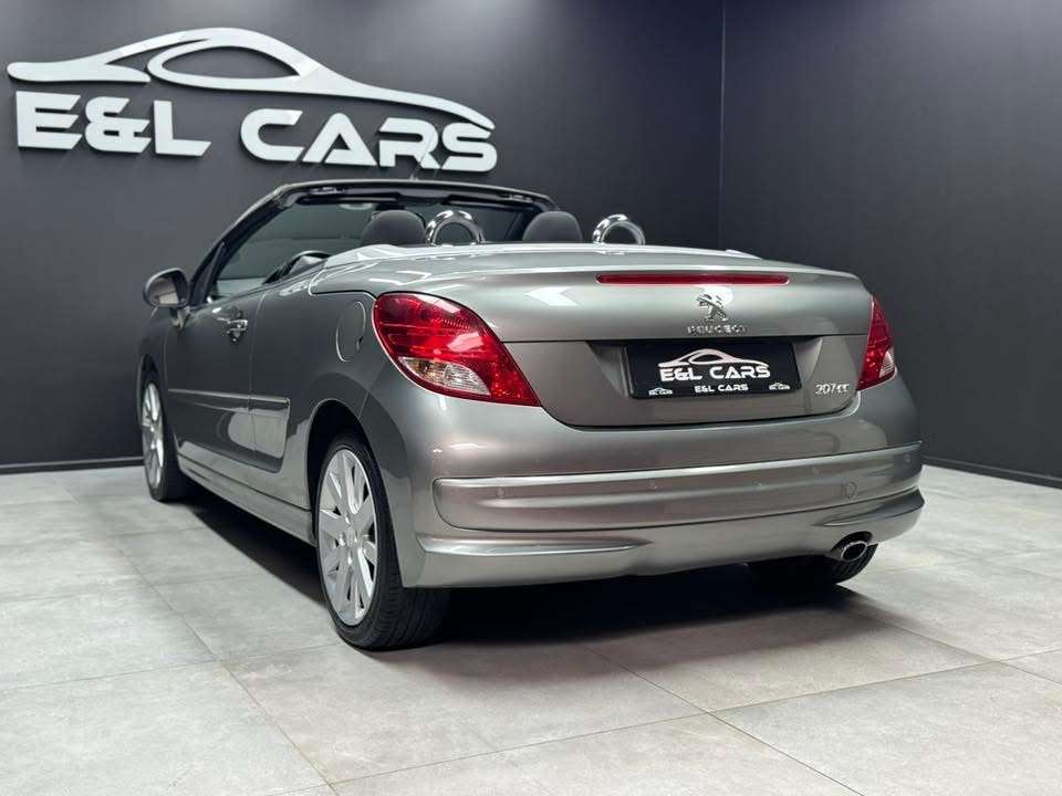 Peugeot 207 207 CC 1.6 HDi **12 mois de garantie**