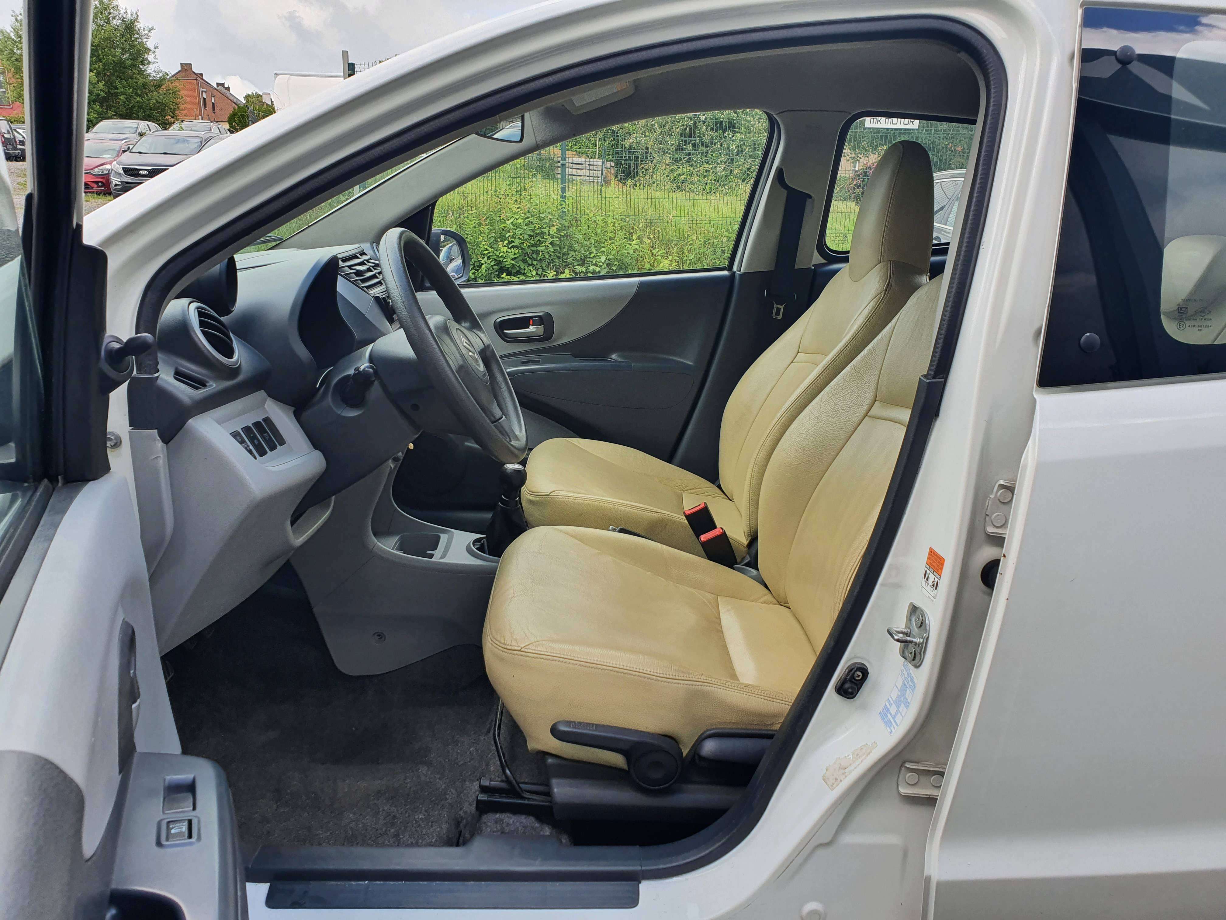 Suzuki Alto 🟢1.0 ESSENCE 68CV - CLIMATISATION - CUIR