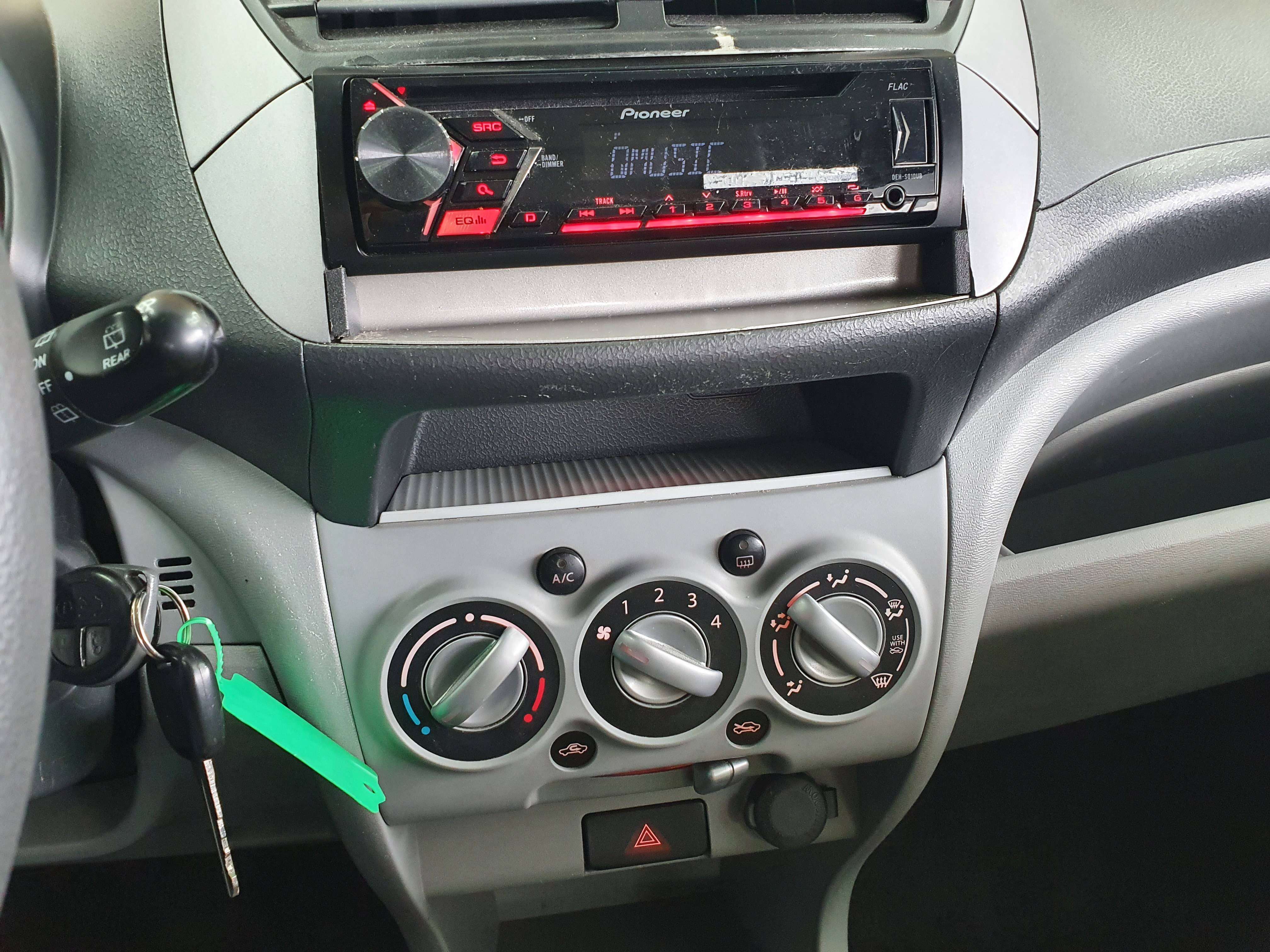 Suzuki Alto 🟢1.0 ESSENCE 68CV - CLIMATISATION - CUIR