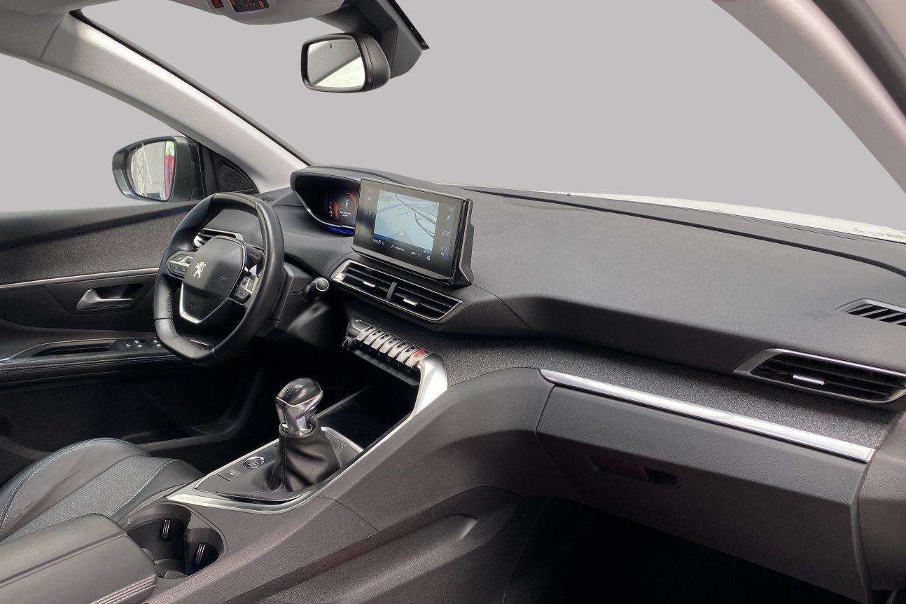Peugeot 5008 II Allure Pack* GPS Caméra