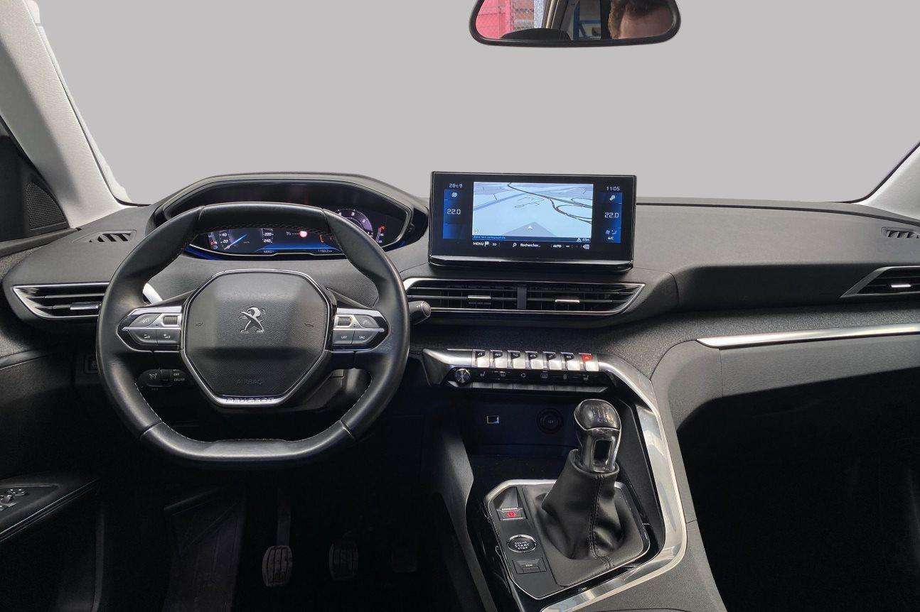 Peugeot 5008 II Allure Pack* GPS Caméra