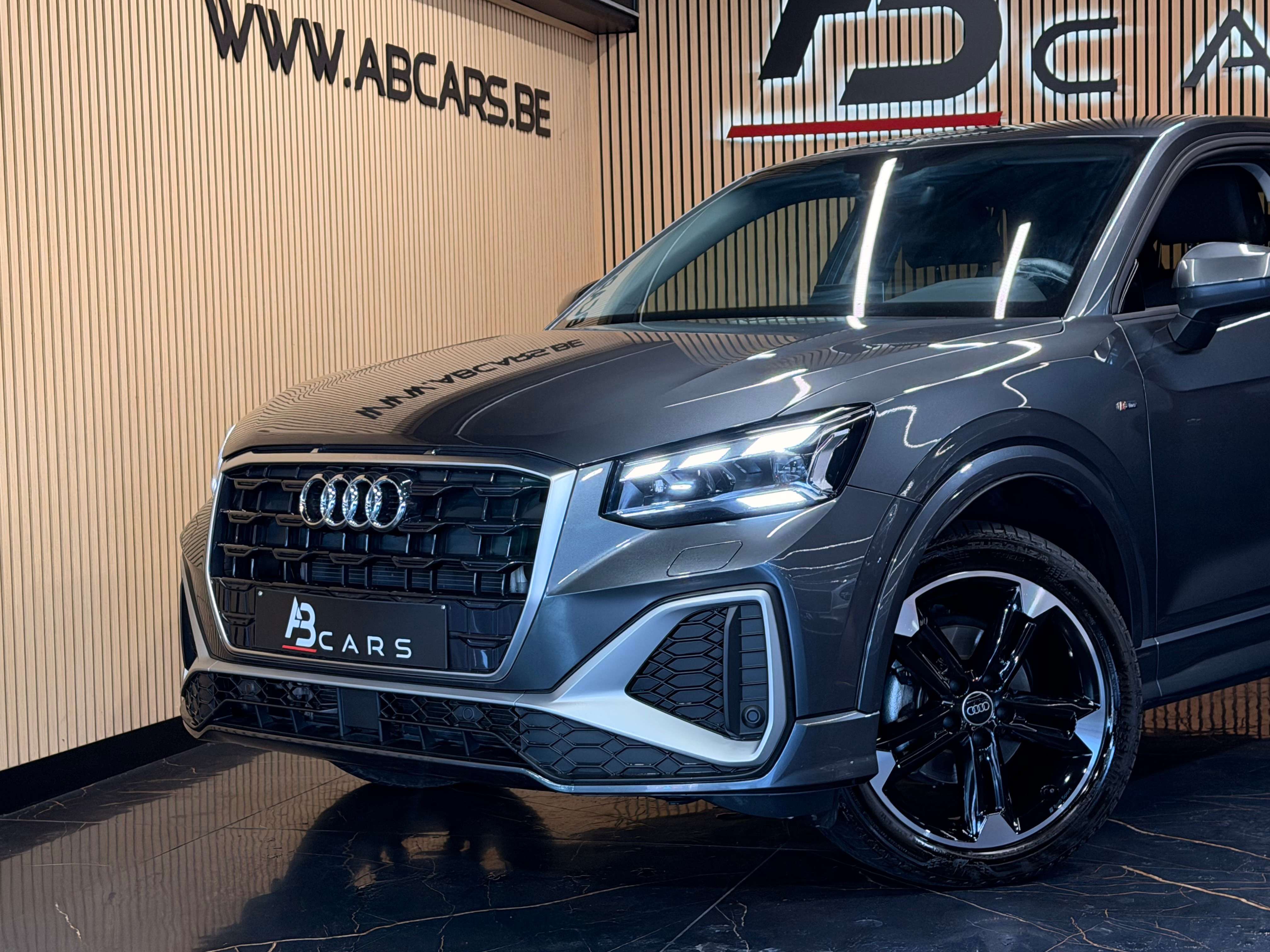 Audi Q2 30 TDi S LINE  S tronic * GARANTIE 12 MOIS * 1ER PROP *