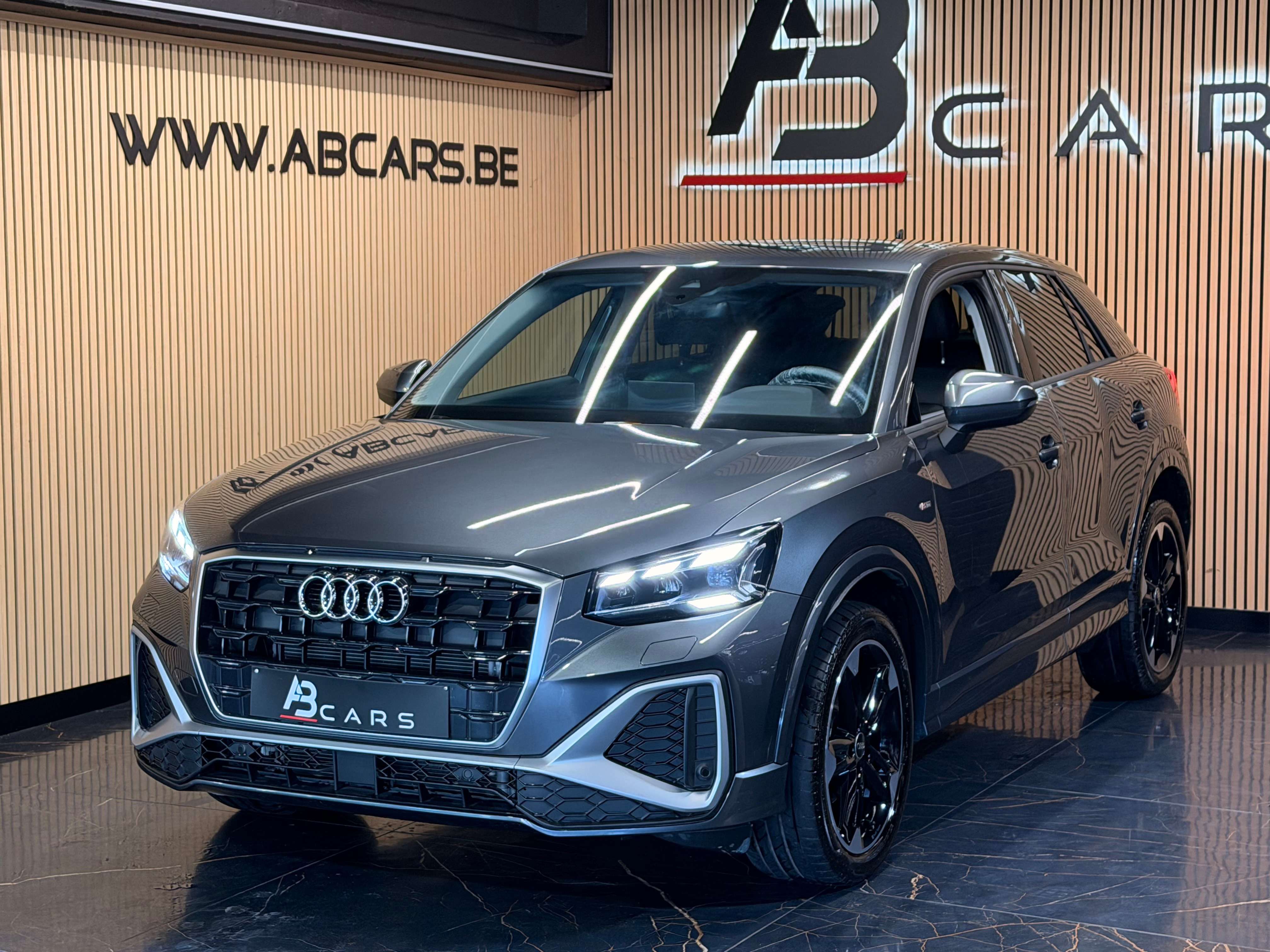 Audi Q2 30 TDi S LINE  S tronic * GARANTIE 12 MOIS * 1ER PROP *
