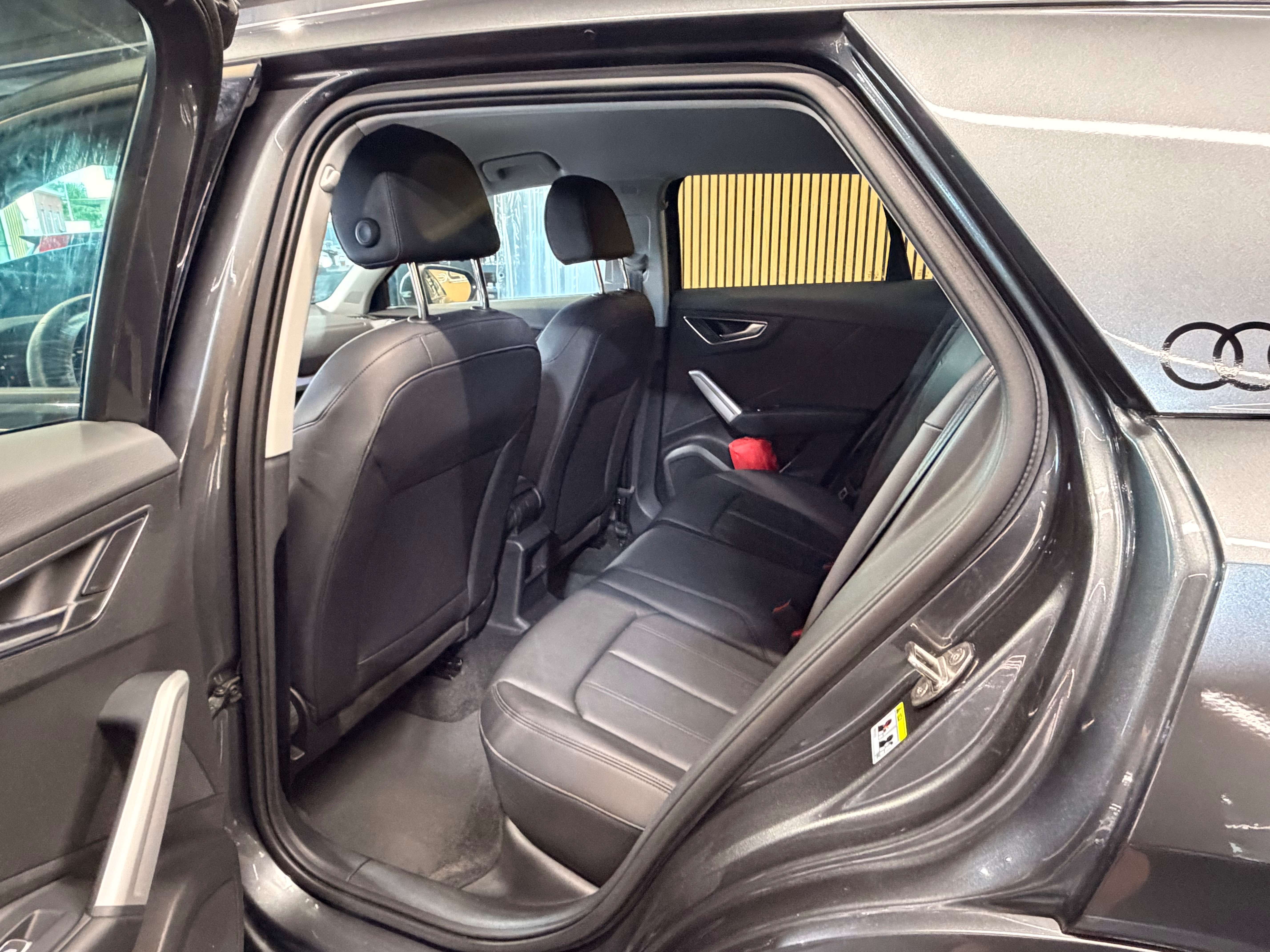 Audi Q2 30 TDi S LINE  S tronic * GARANTIE 12 MOIS * 1ER PROP *