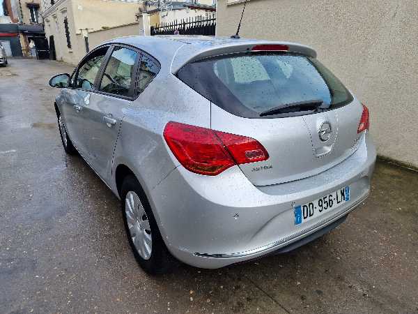 Opel Astra IV 1.7 CDTI 110 FAP EDITION