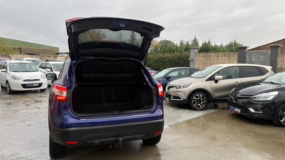 Nissan Qashqai 1.6L DCI 131 CH - ENTIÈREMENT RÉVISÉE & GARANTIE 12 MOIS EN EUROPE