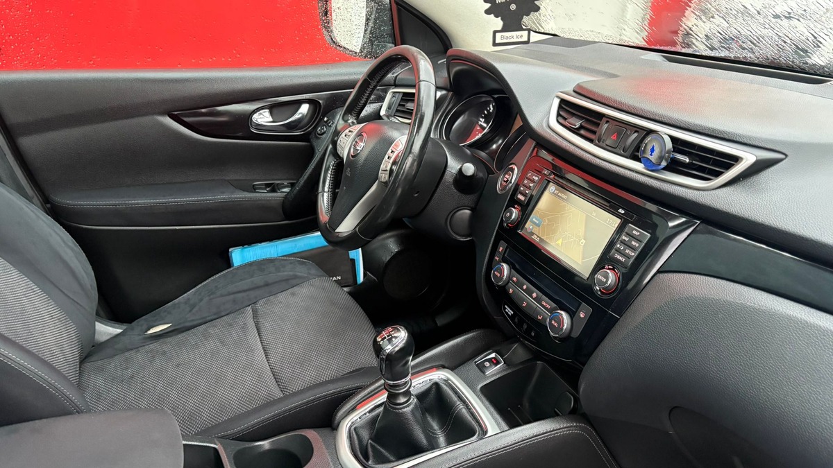 Nissan Qashqai 1.6L DCI 131 CH - ENTIÈREMENT RÉVISÉE & GARANTIE 12 MOIS EN EUROPE