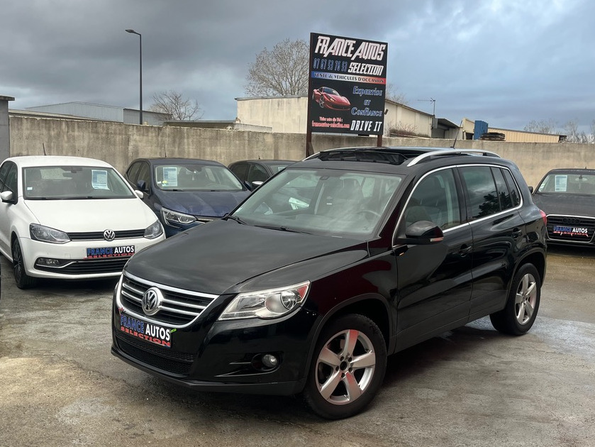 Volkswagen Tiguan 2.0L TDI 140 CH RADARS GPS TOIT PANORAMIQUE RÉVISÉE & GARANTIE 12 MOIS EN EUROPE