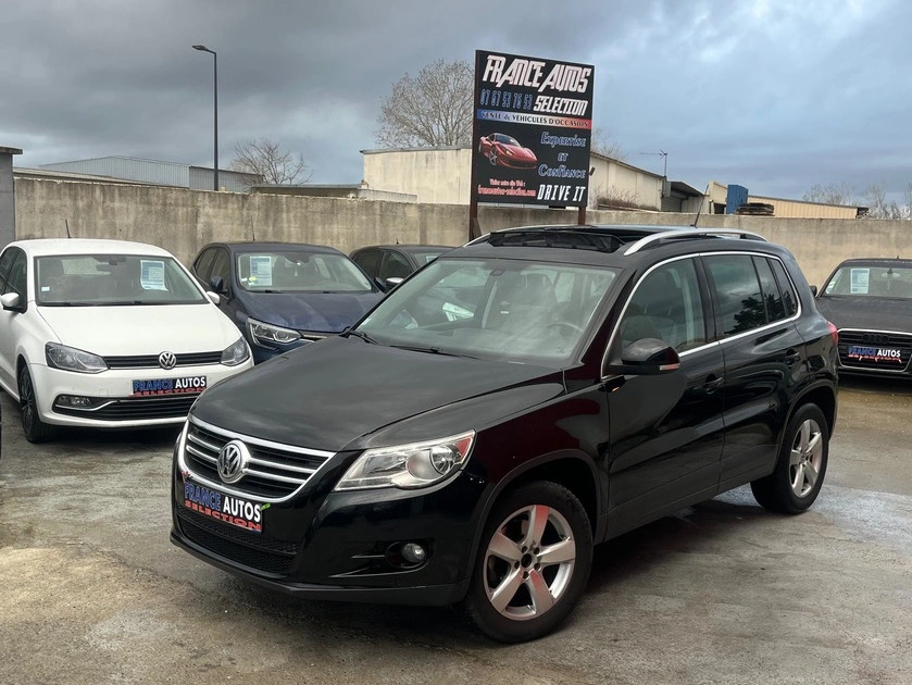 Volkswagen Tiguan 2.0L TDI 140 CH RADARS GPS TOIT PANORAMIQUE RÉVISÉE & GARANTIE 12 MOIS EN EUROPE