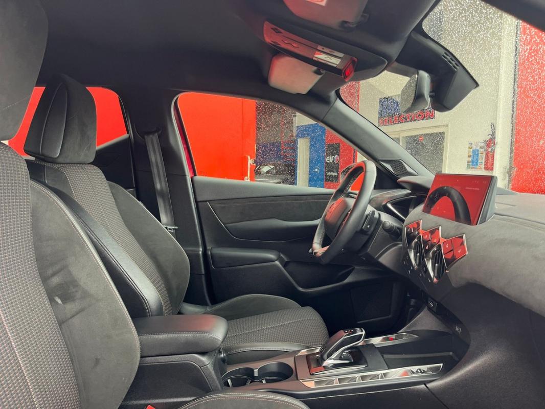 Ds 3 CBACK PERFORMANCE LINE 1.2L 131 CH ESSENCE - FULL OPTIONS | RÉVISÉE ET GARANTIE EN EUROPE