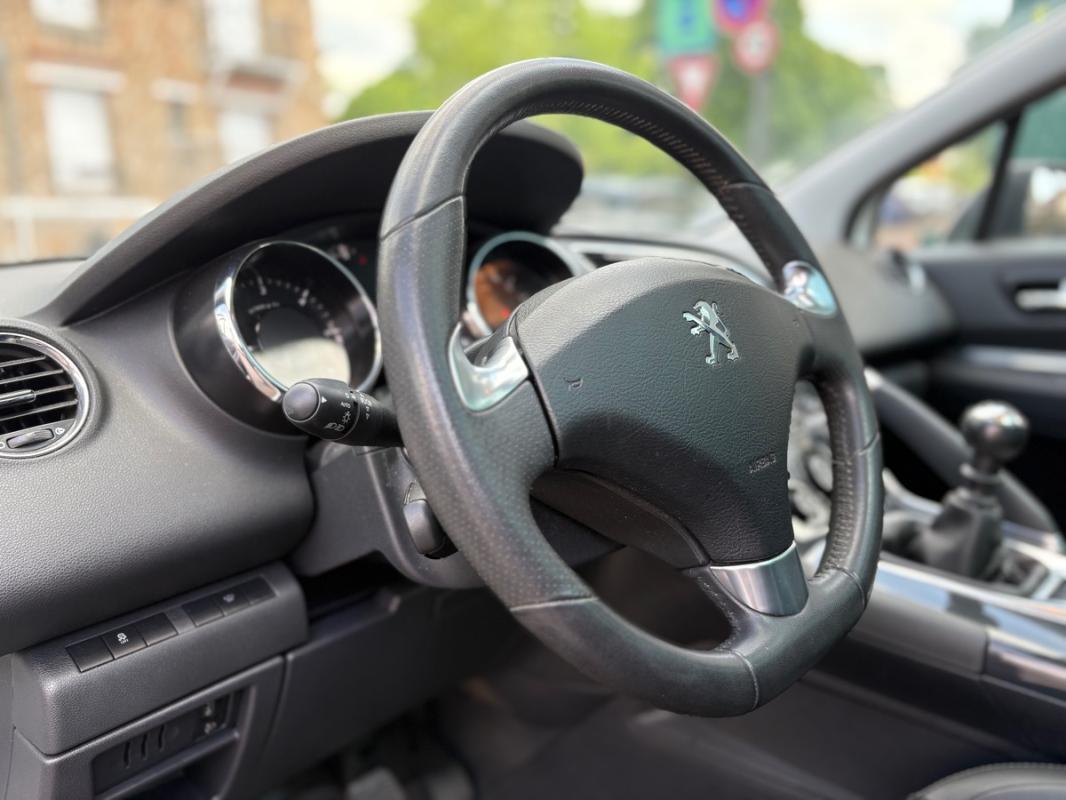 Peugeot 3008 FÉLINE Phase 2 1.6 BlueHDi 120 cv *BON ETAT*