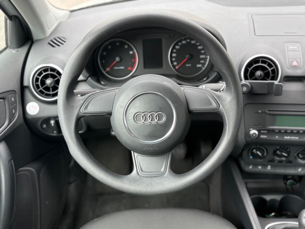 Audi A1 AMBITION PHASES 2 3 Portes 1.2 TFSI 85 cv - KILOMÉTRAGE CERTIFIÉ