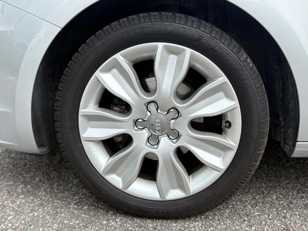 Audi A1 AMBITION PHASES 2 3 Portes 1.2 TFSI 85 cv - KILOMÉTRAGE CERTIFIÉ