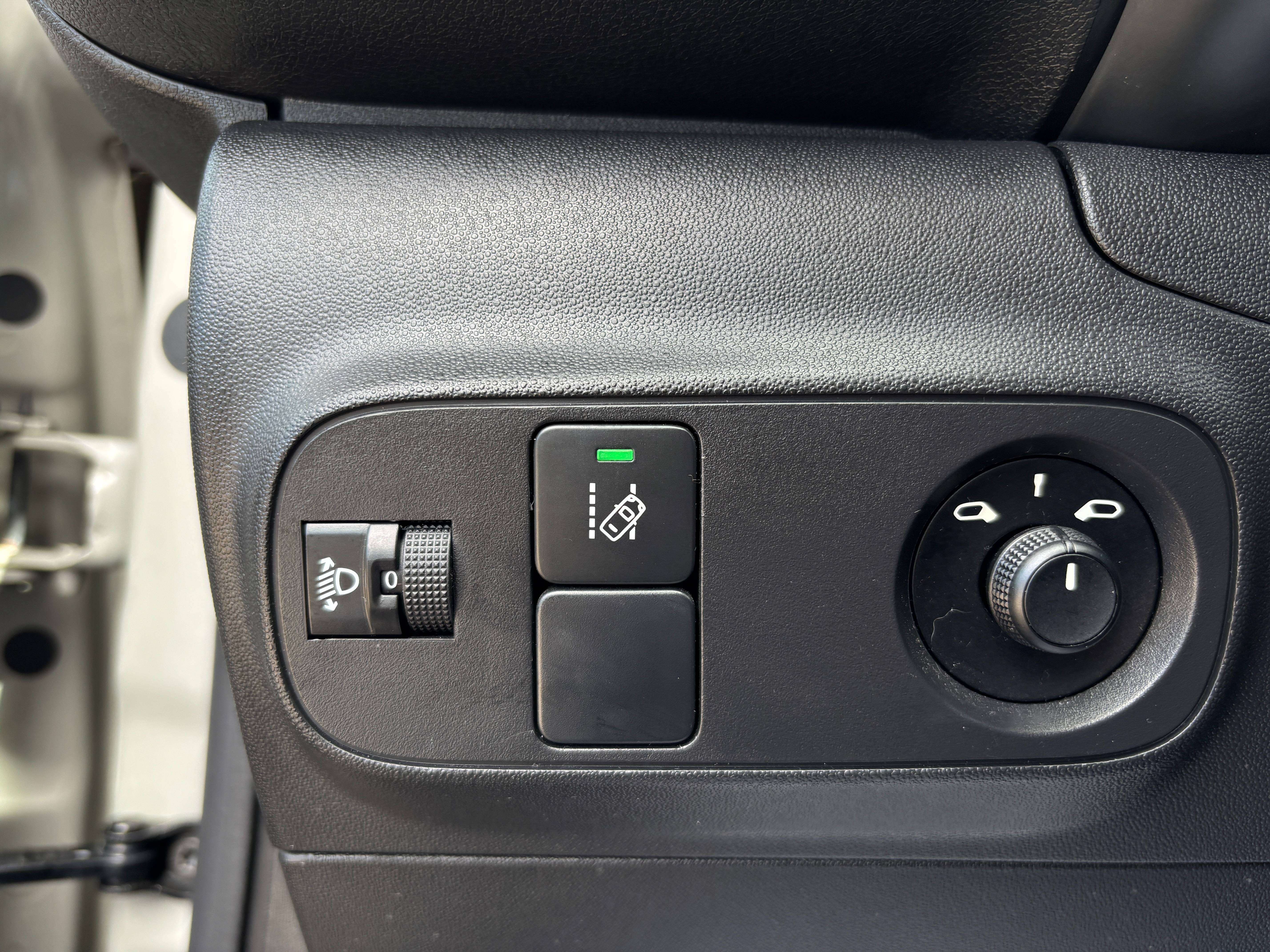Citroen C3 1.2i *CRUISE CONTROL*LANE ASSIST*BLUETOOTH*LED*GARANTIE*