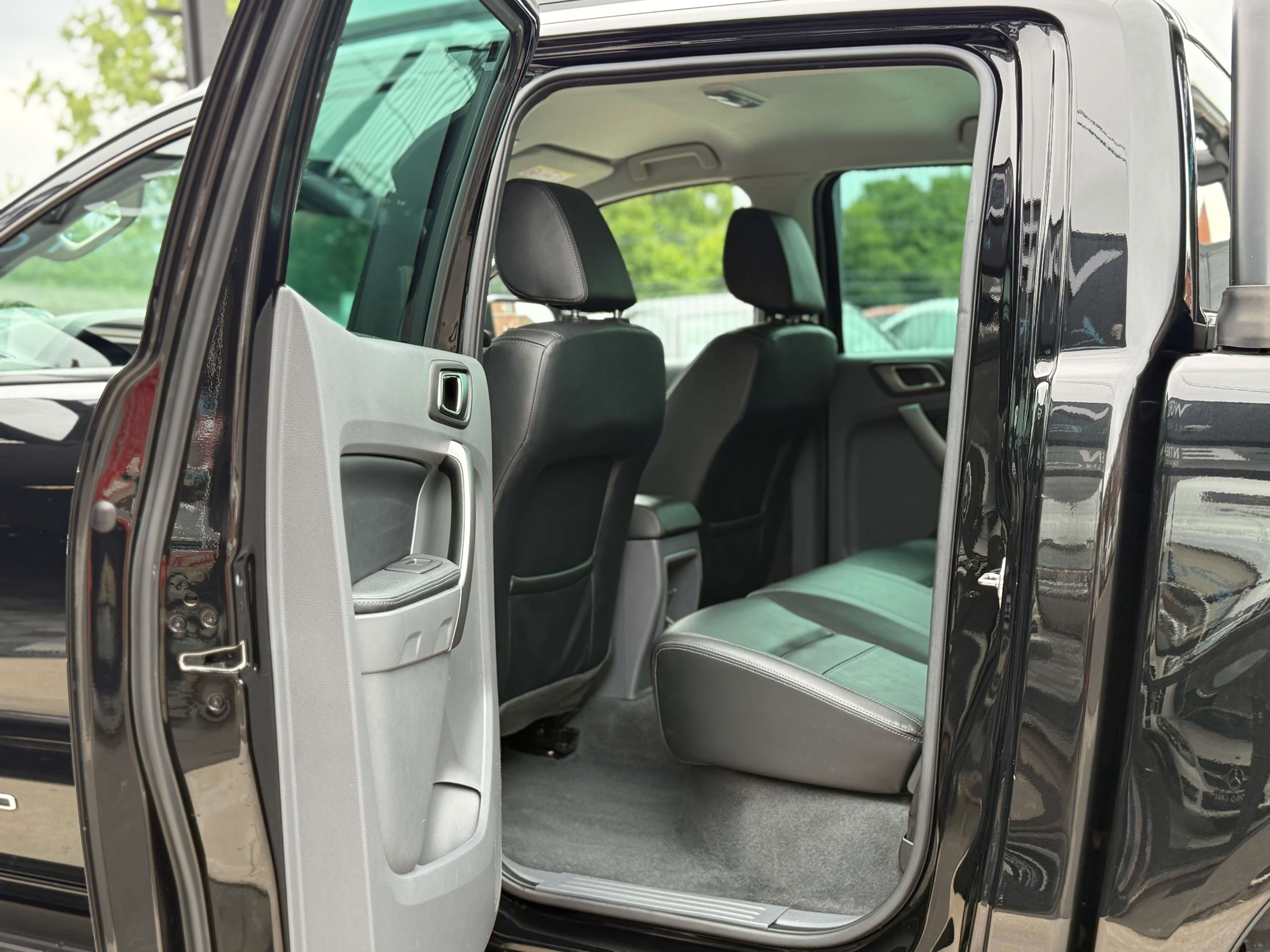 Ford Ranger 3.2D LIMITED TVAC*BTWIN - BOITE AUTO - CAMERA - NAVIGATION - GARANTIE 12MOIS