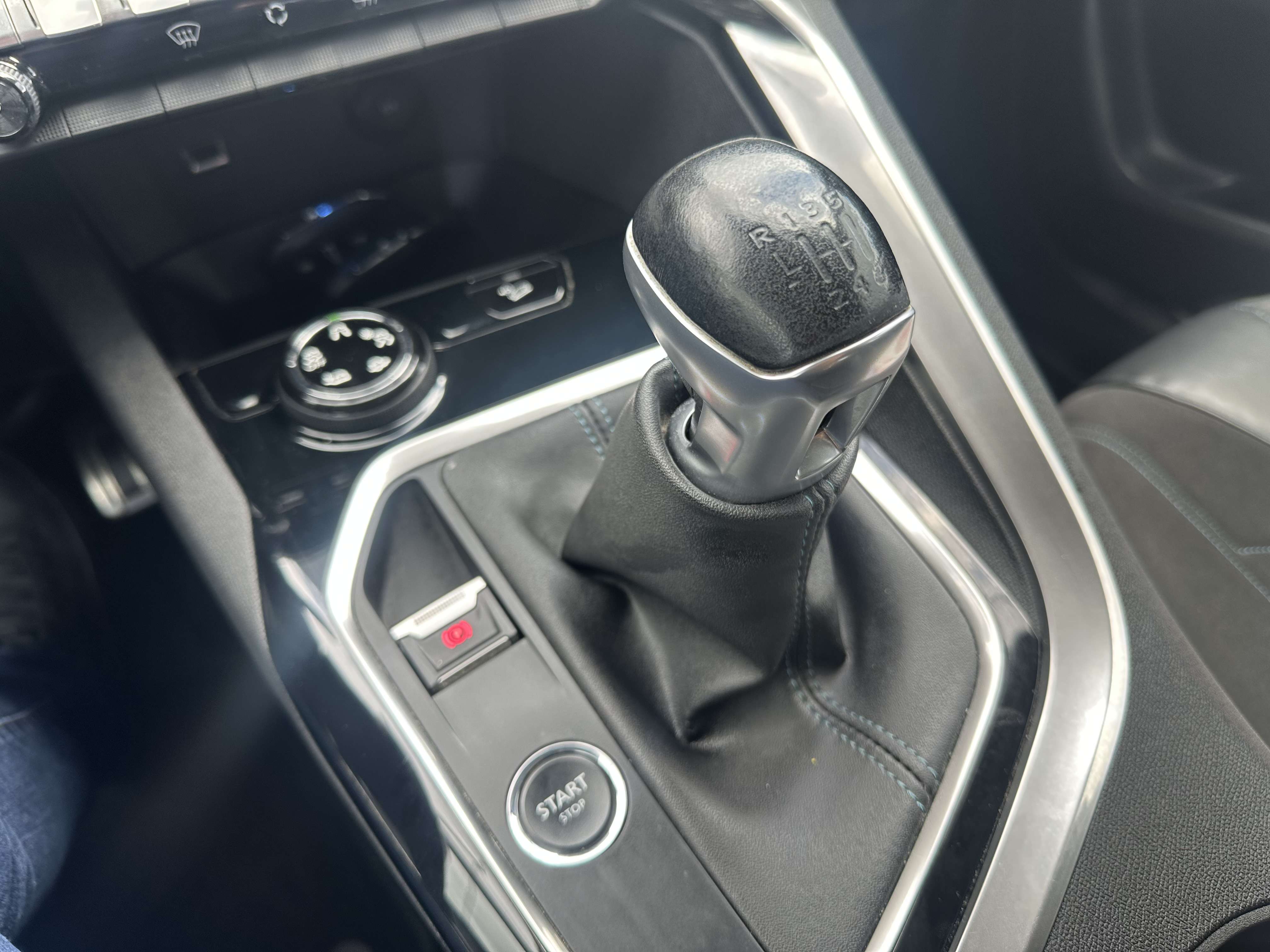 Peugeot 3008 3008 1.2 PureTech Crossway
