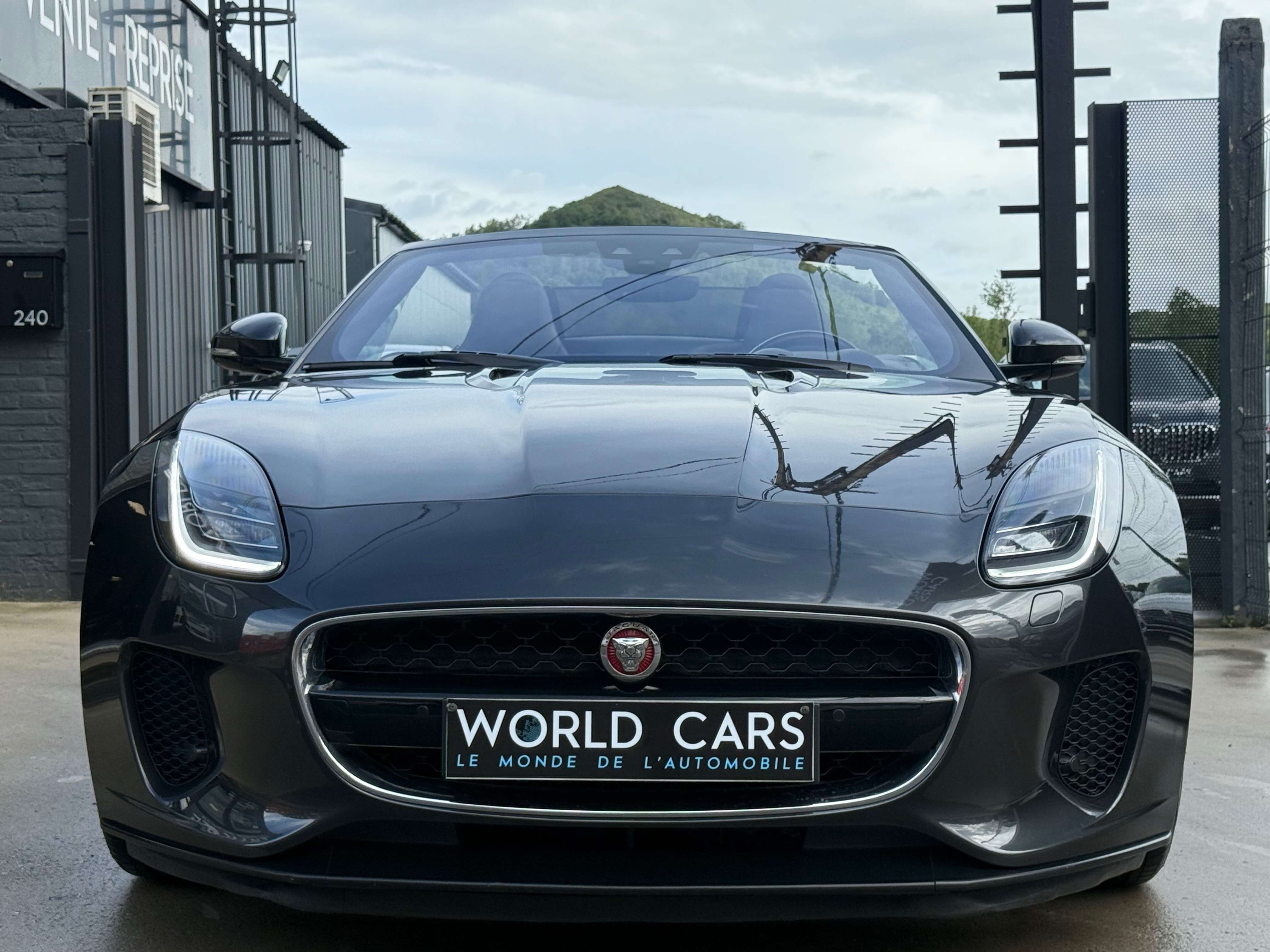 Jaguar F-Type CABRIOLET 2.0 i4 EXHAUST SPORT - LINE ASSIST - CAMERA - KEYLESS - MERIDIAN - FULL OPTIONS