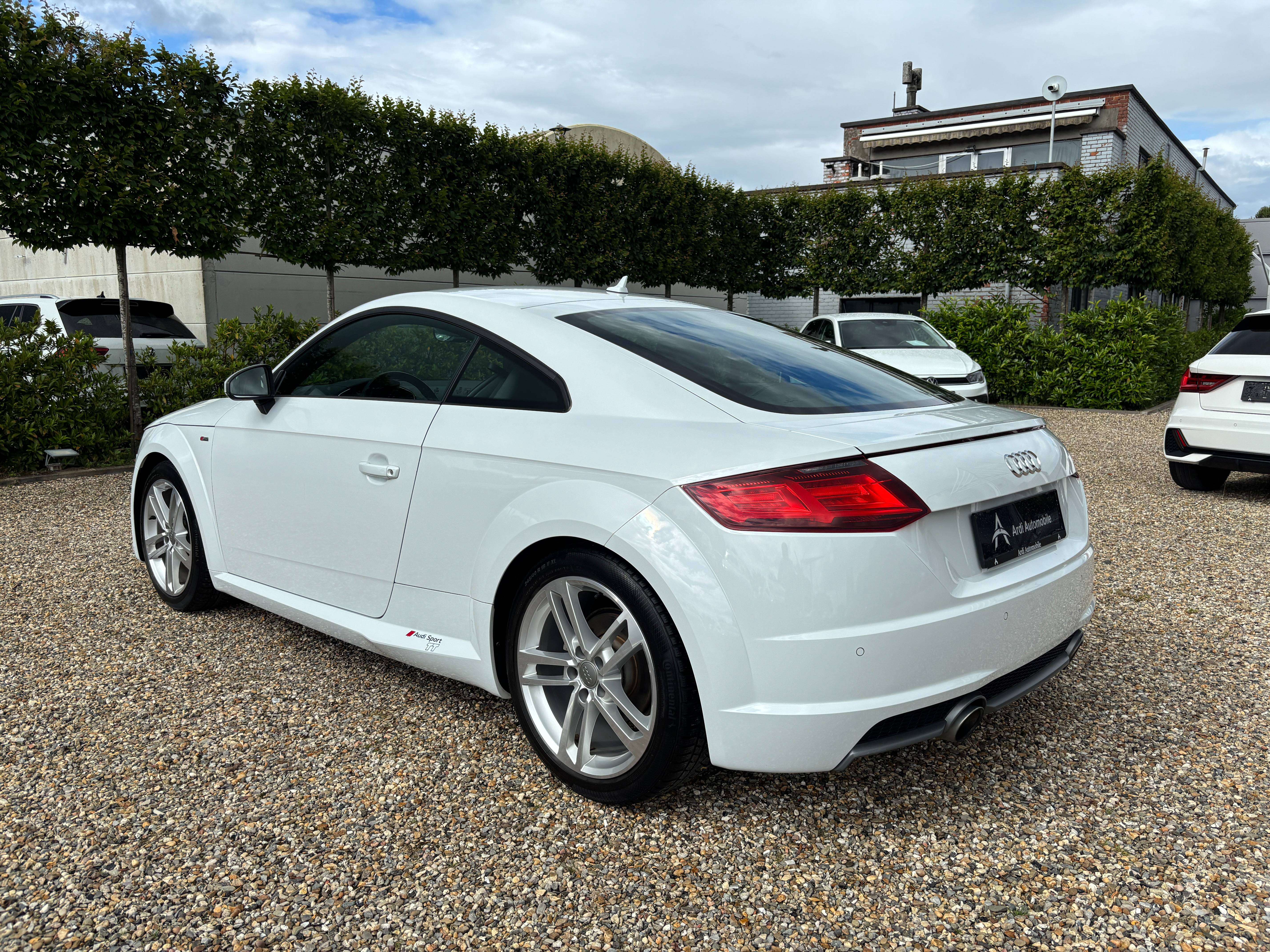 Audi TT Coupé 1.8 TFSI S tronic *S Line*CAPTEUR*1ER PROPRIO*GARANTIE*
