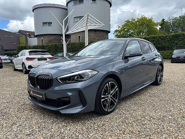 BMW 116 dA *PACK M*CARPLAY*SIEGE CHAUFF*CAMERA*1ER PROPRIO*GARANTIE*
