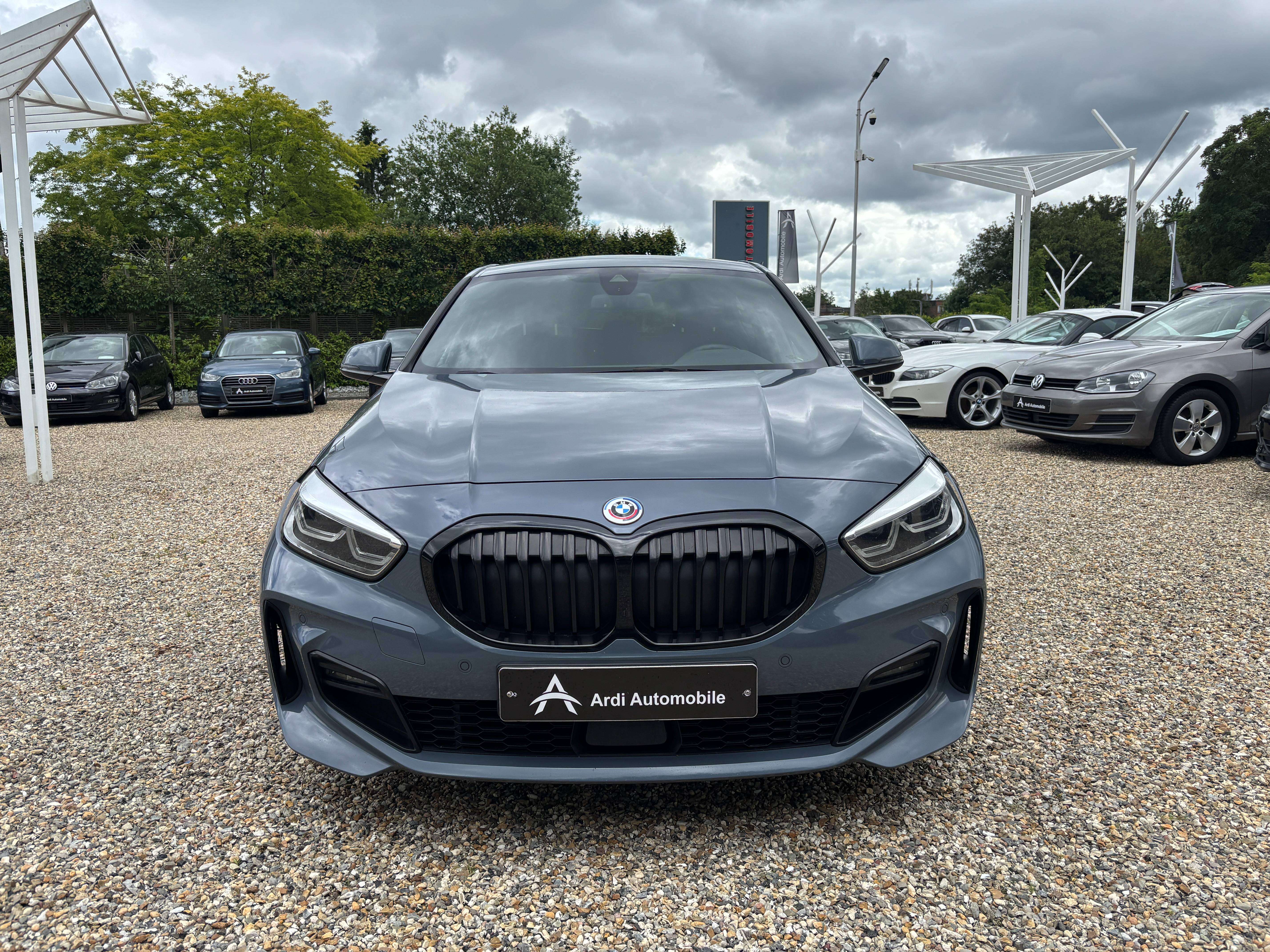 BMW 116 dA *PACK M*CARPLAY*SIEGE CHAUFF*CAMERA*1ER PROPRIO*GARANTIE*