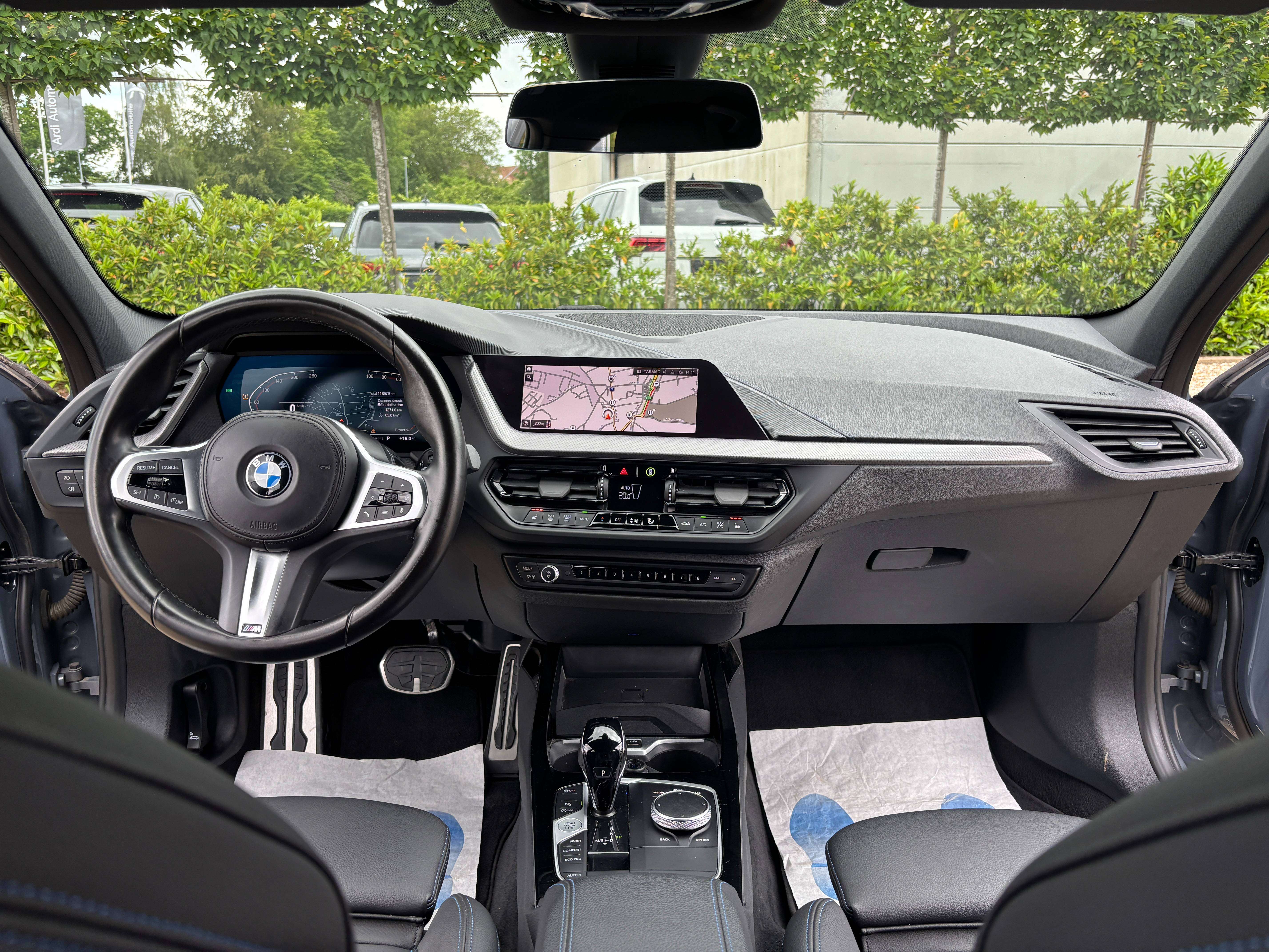 BMW 116 dA *PACK M*CARPLAY*SIEGE CHAUFF*CAMERA*1ER PROPRIO*GARANTIE*